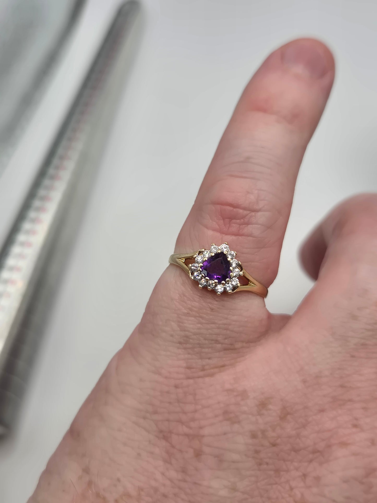 9ct gold amethyst and cz heart ring