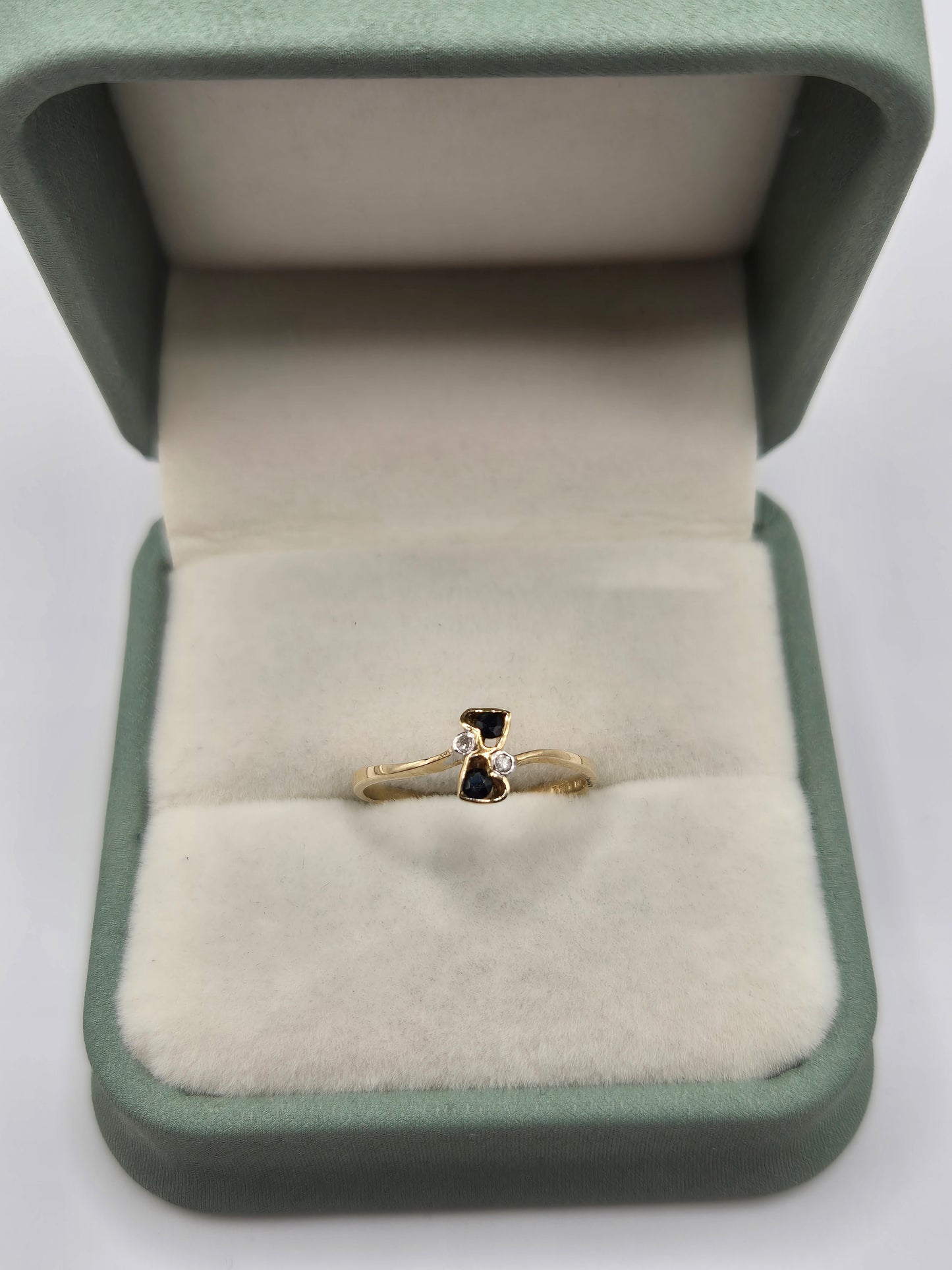 9ct gold sapphire and diamond heart ring