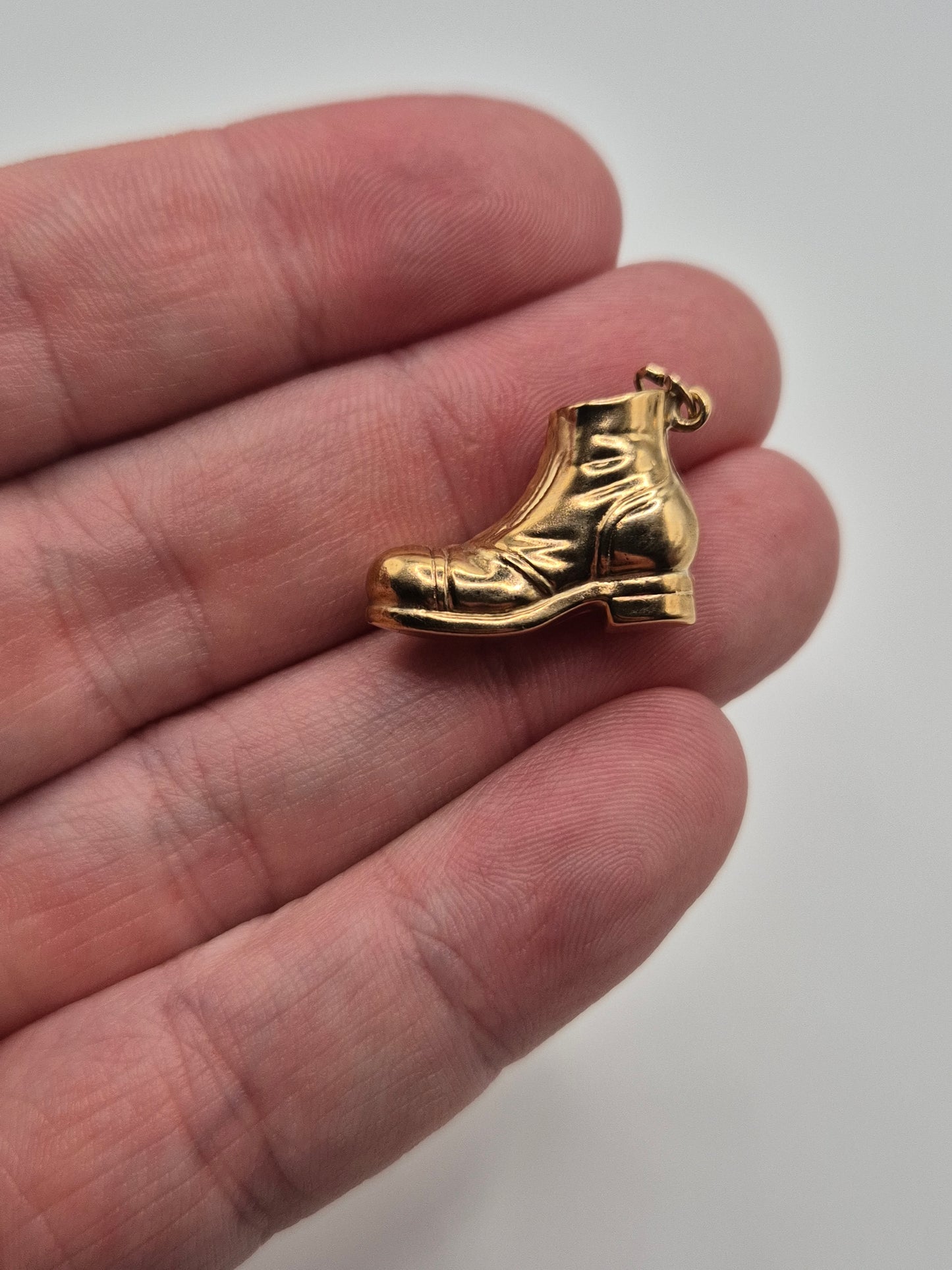 9ct gold charm