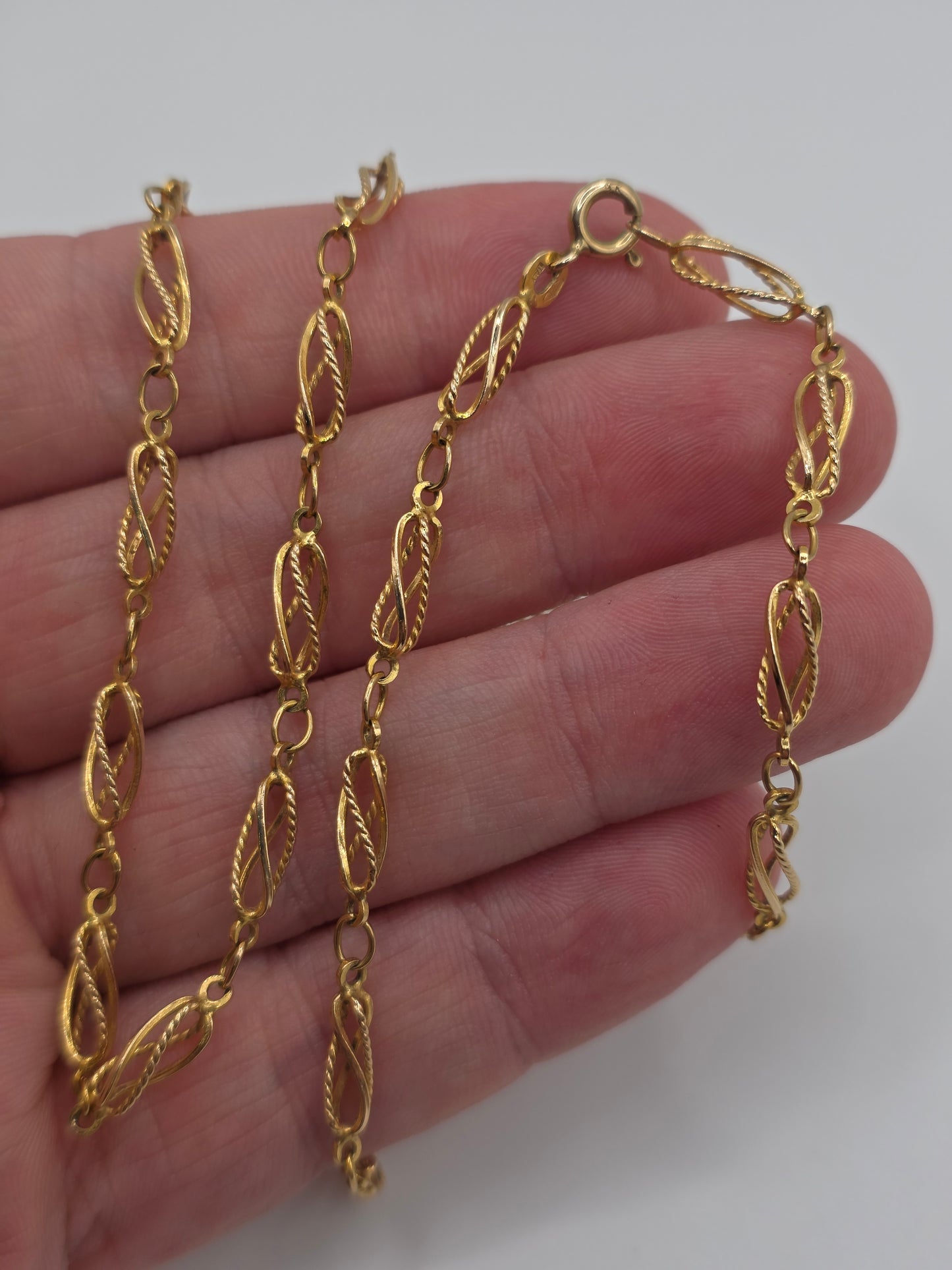 Vintage 9ct gold chain (80)