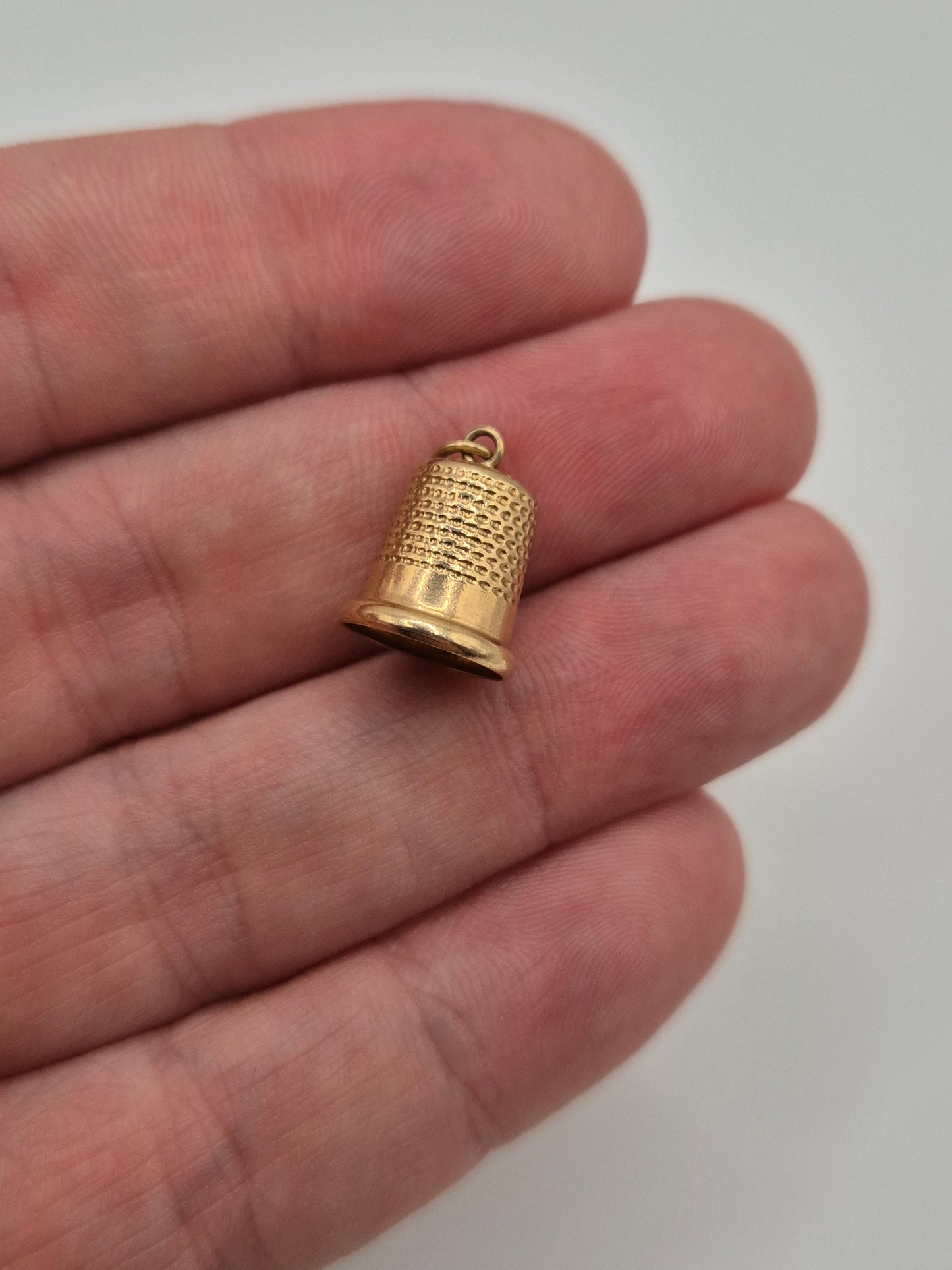 9ct gold thimble charm