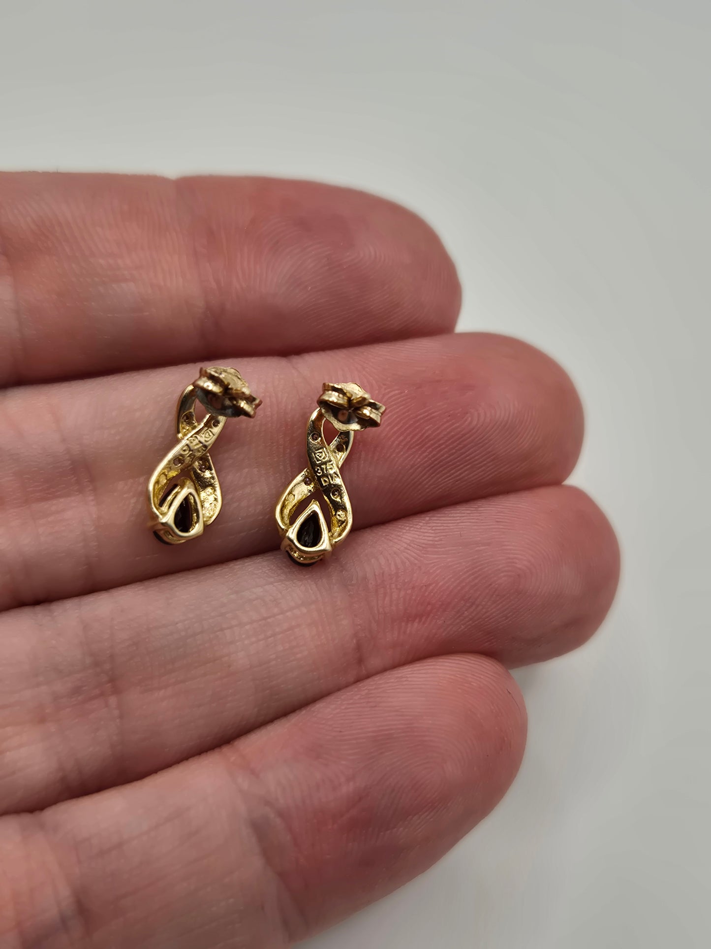 9ct gold sapphire and diamond earrings