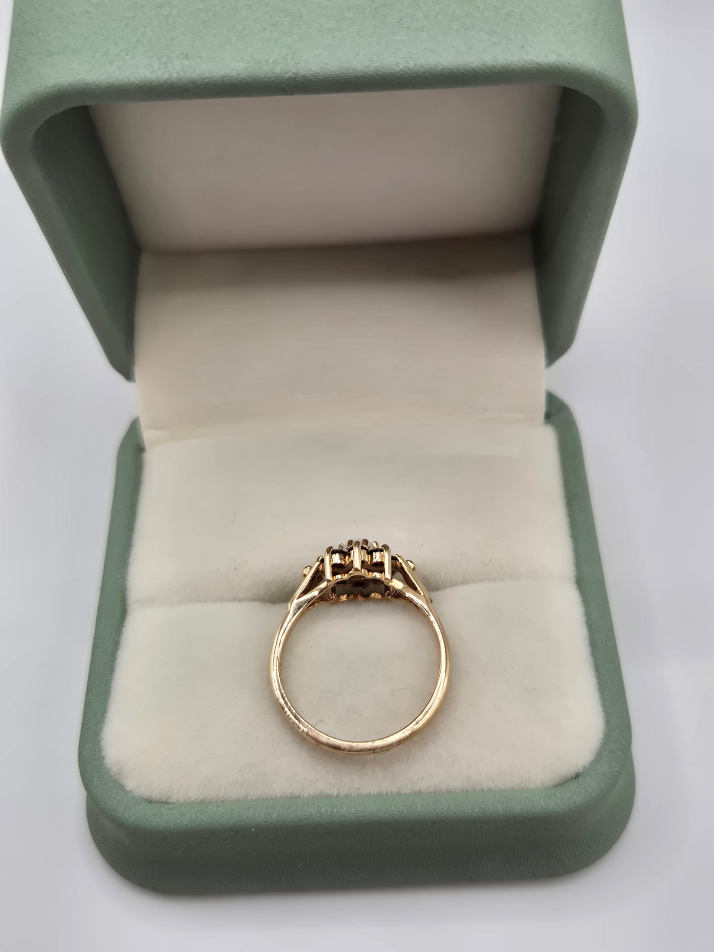 9ct gold opal and garnet ring