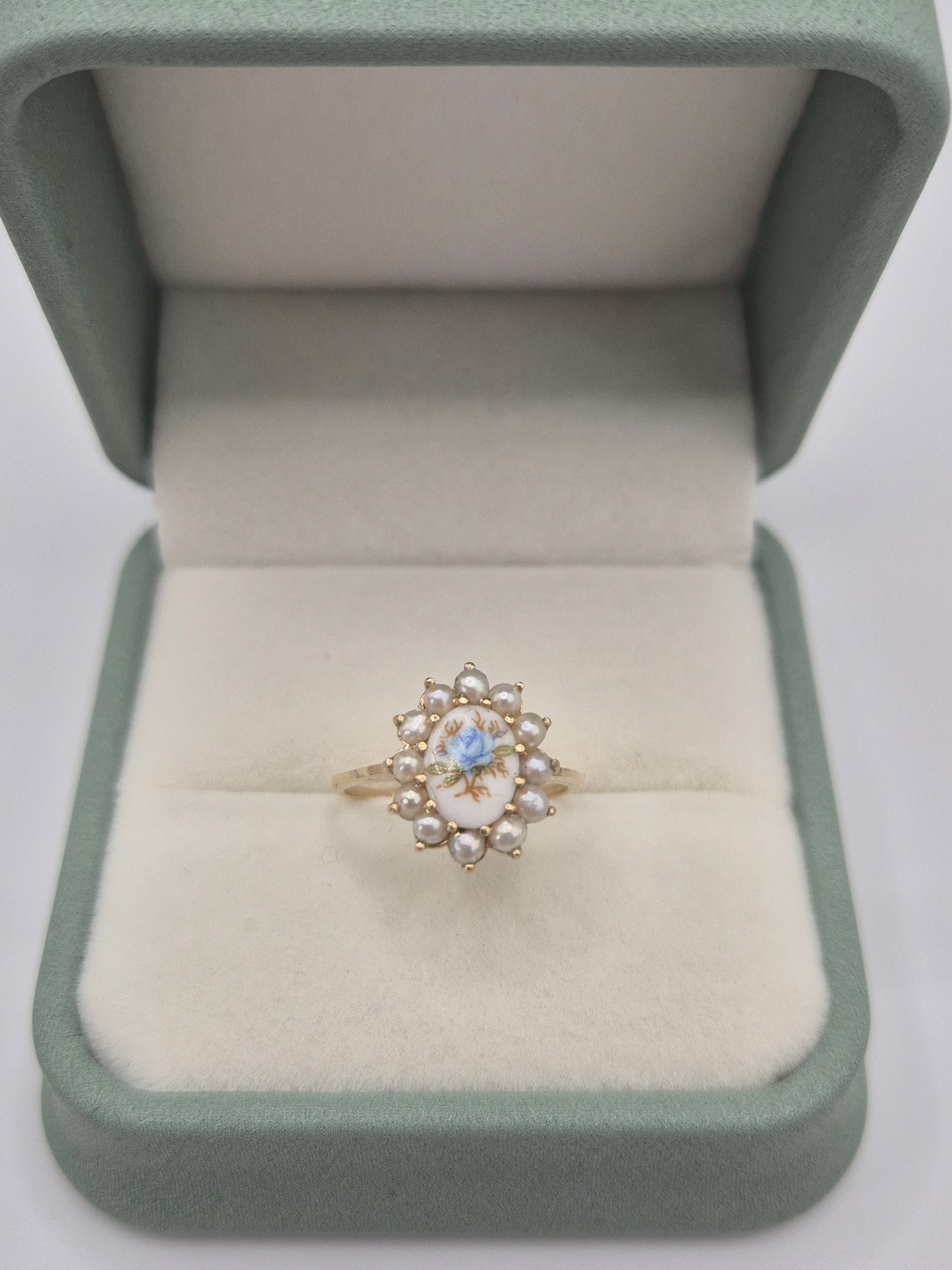 9ct gold limoge and pearl ring