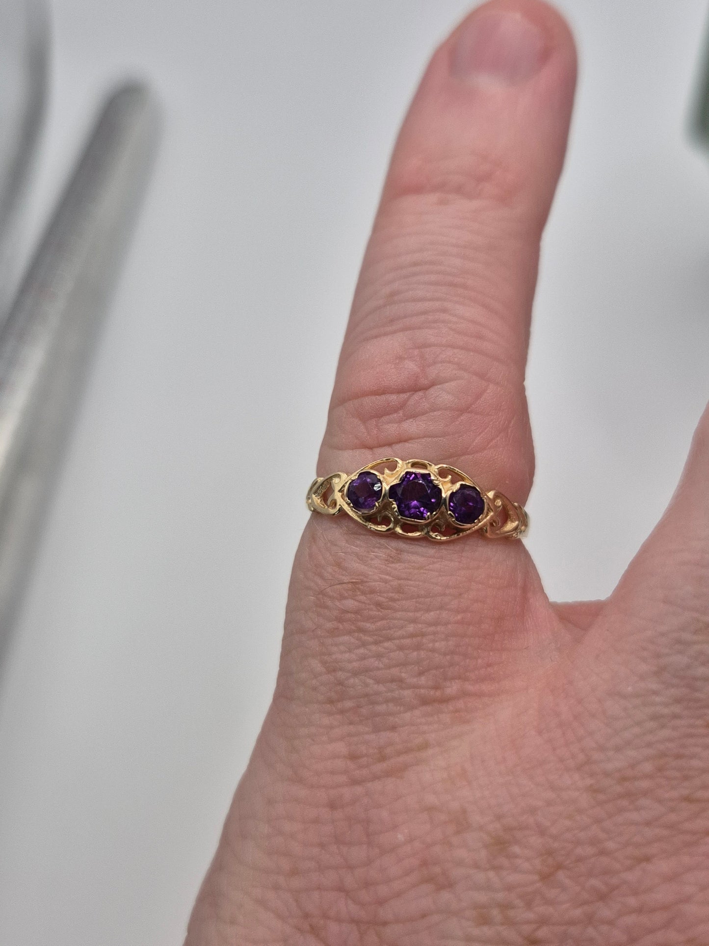 9ct gold amethyst ring