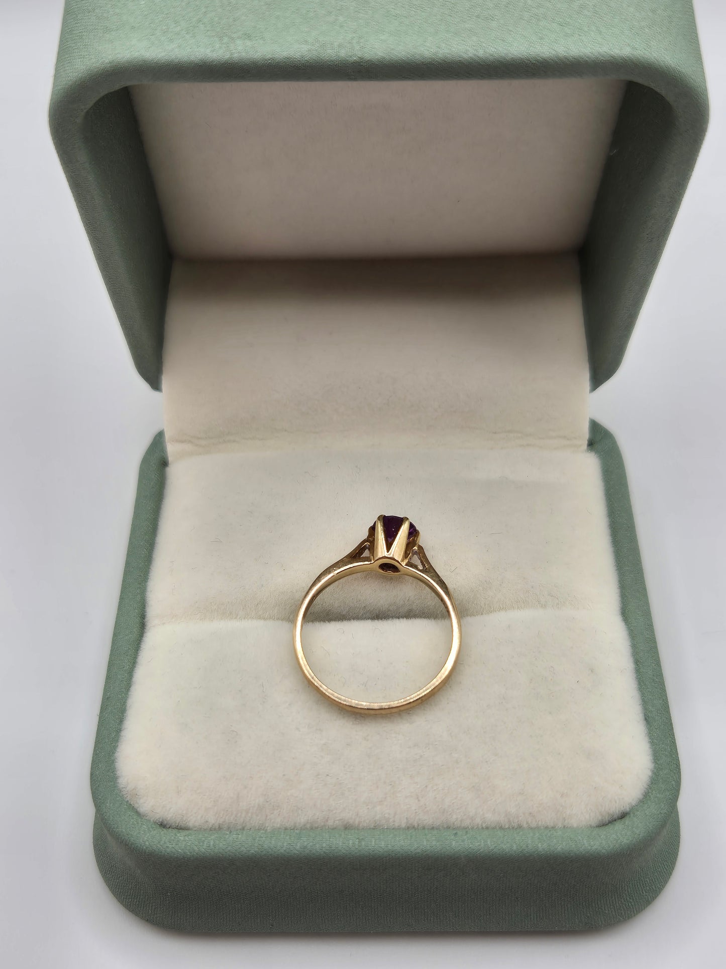 9ct gold gemstone ring
