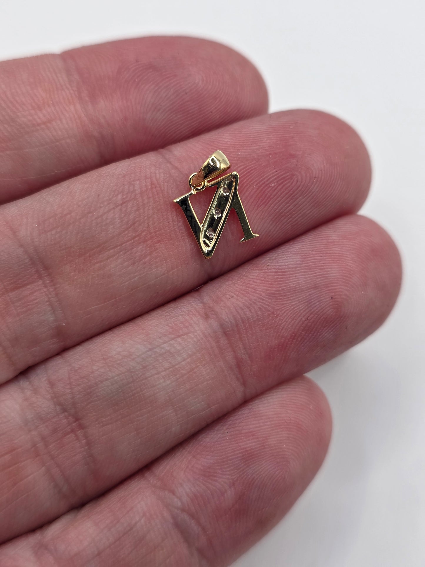 9ct gold diamond initial N pendant