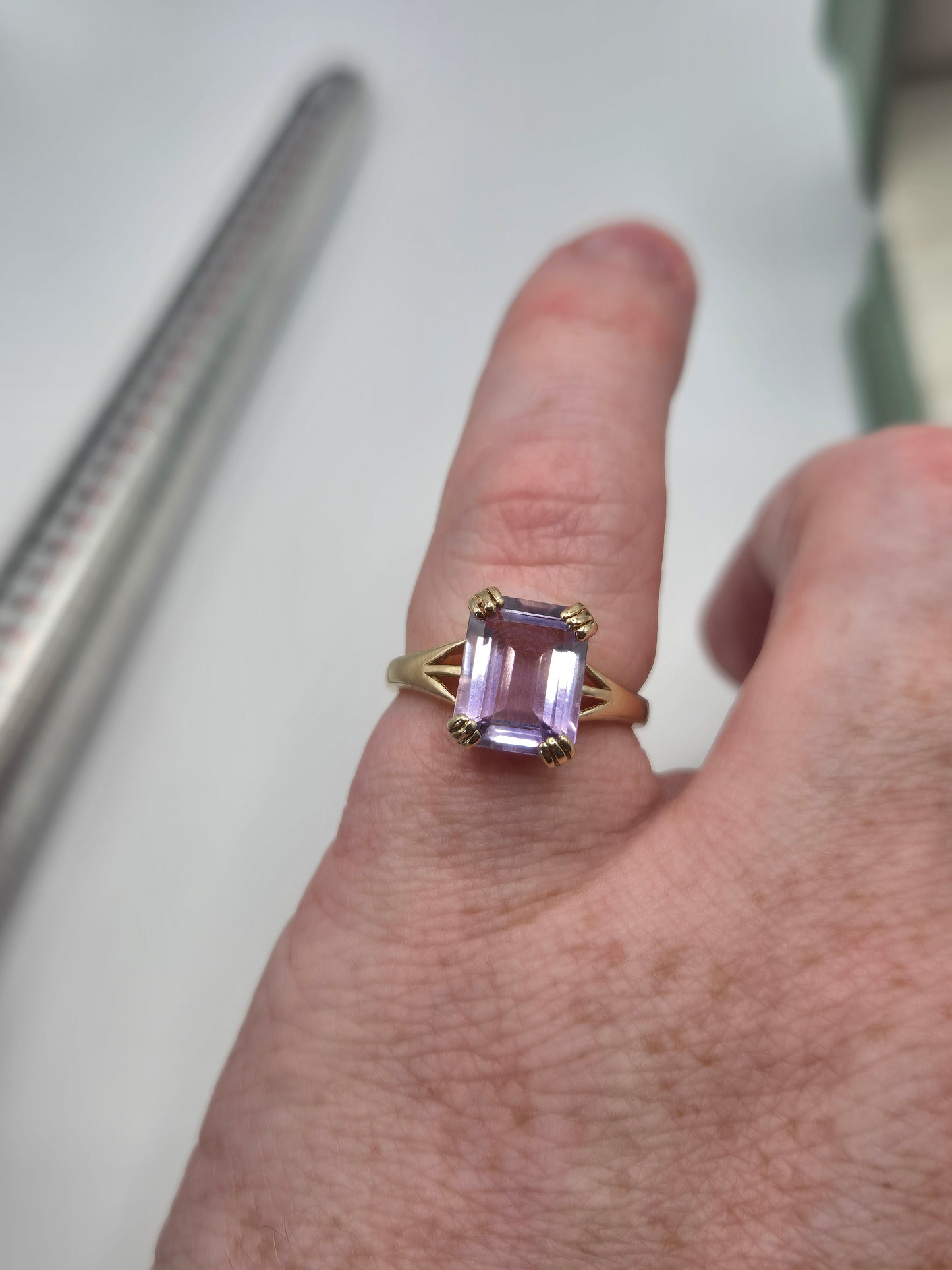 9ct gold amethyst ring