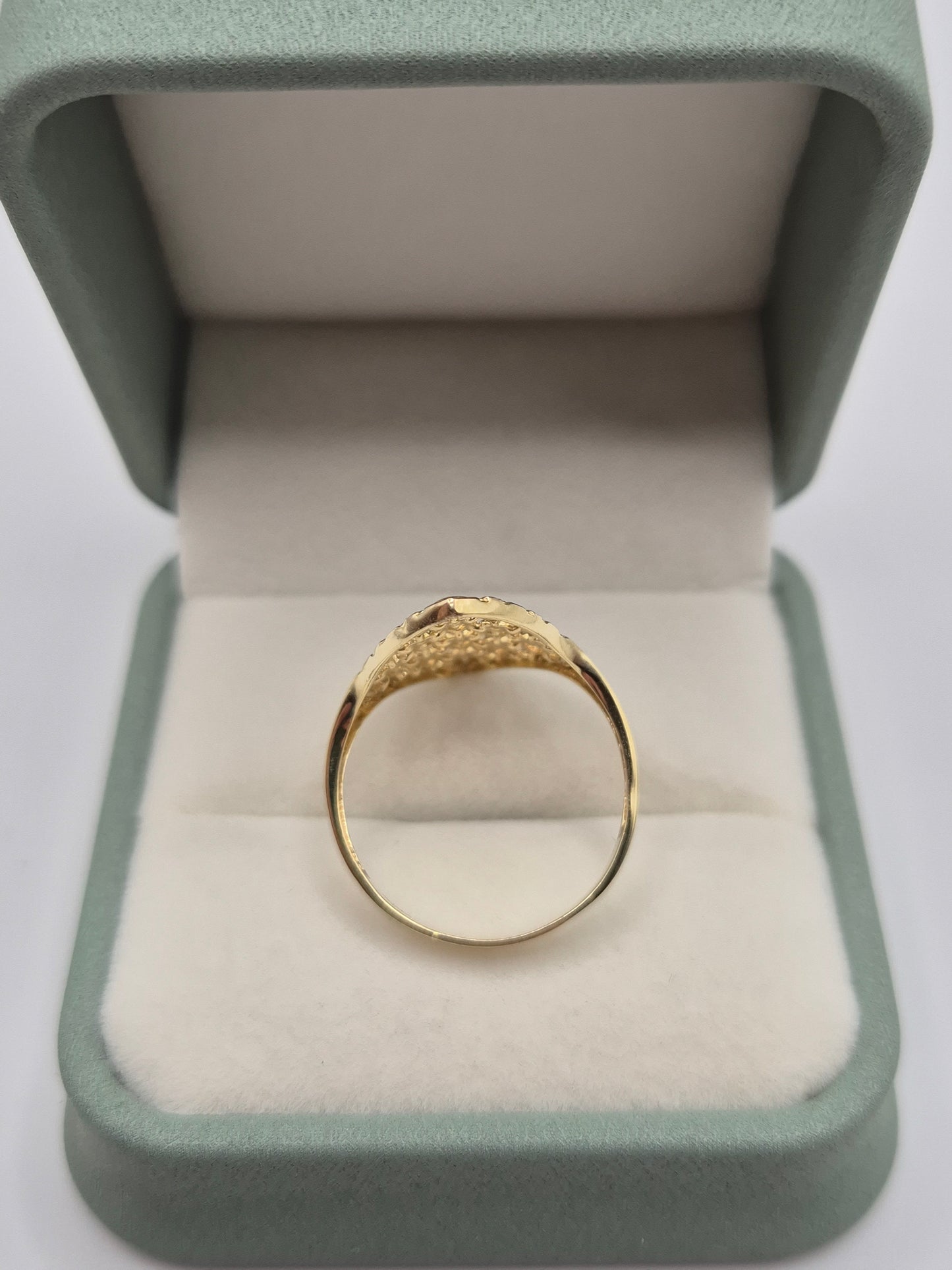 9ct gold ring