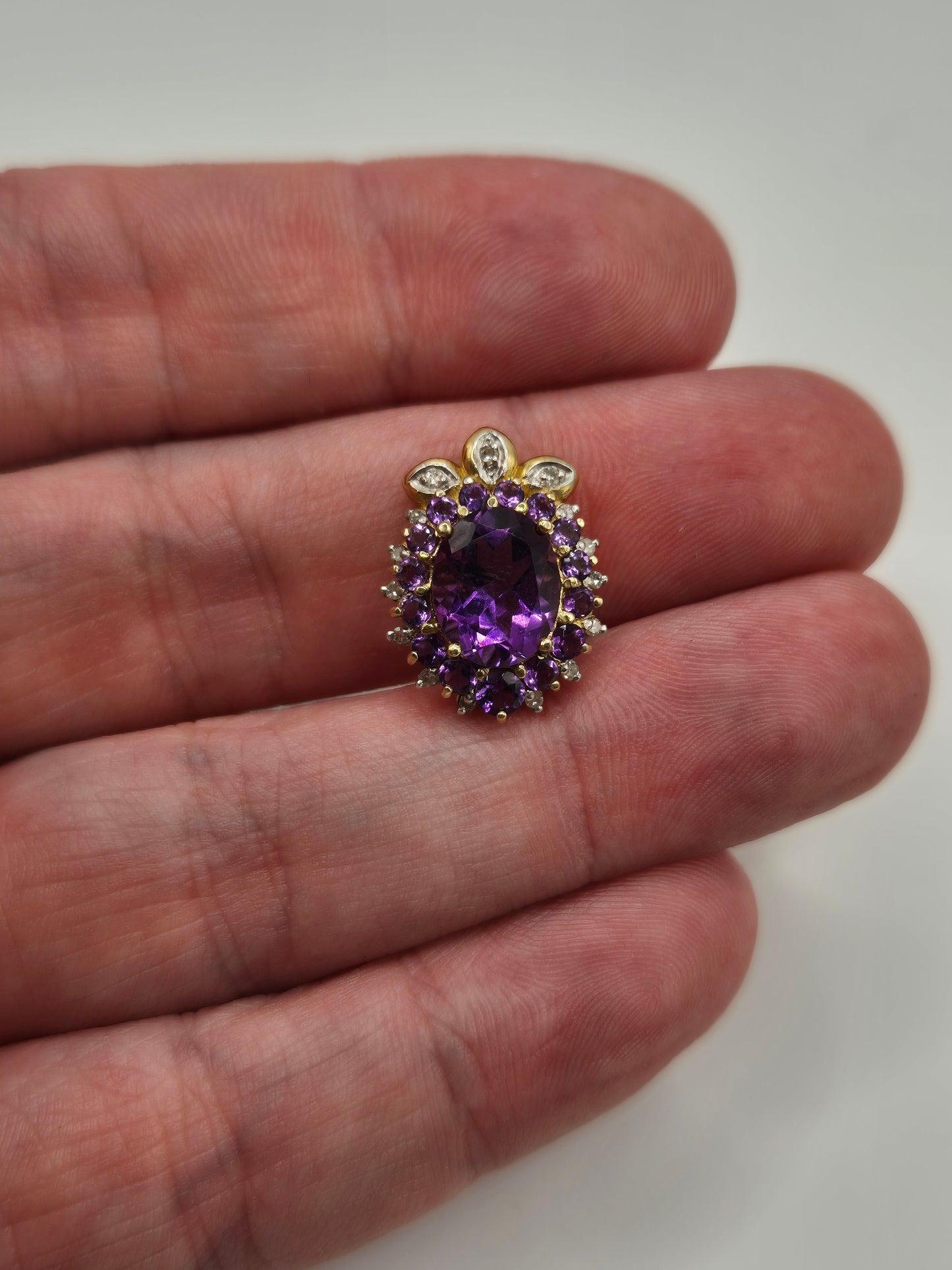 9ct gold amethyst and diamond pendant