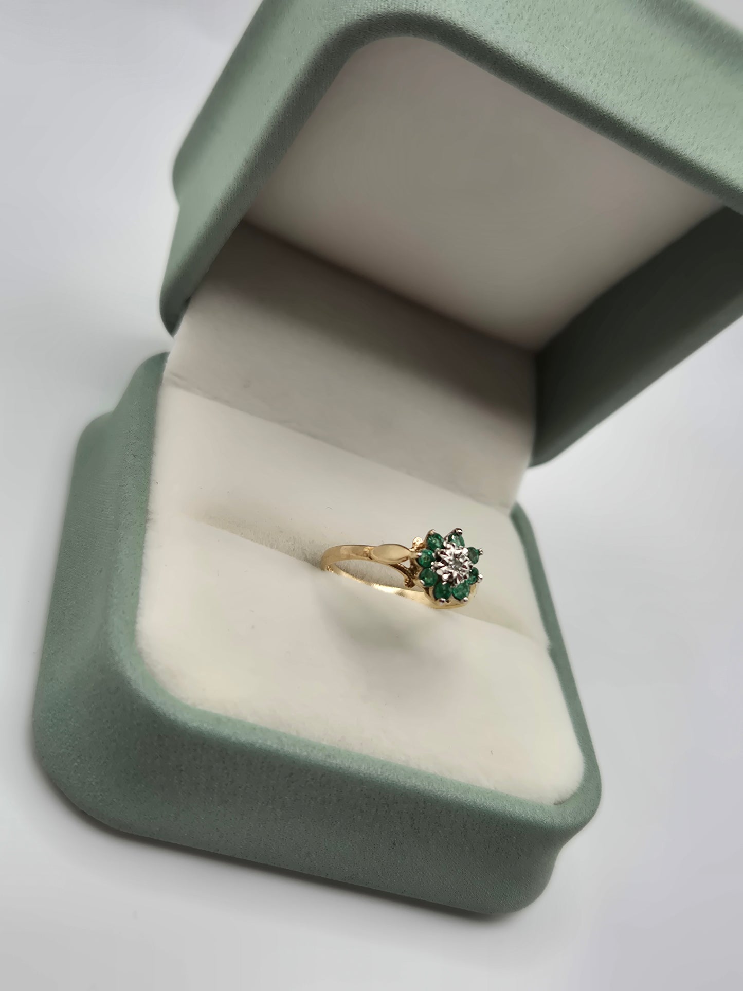 9ct gold emerald and diamond ring