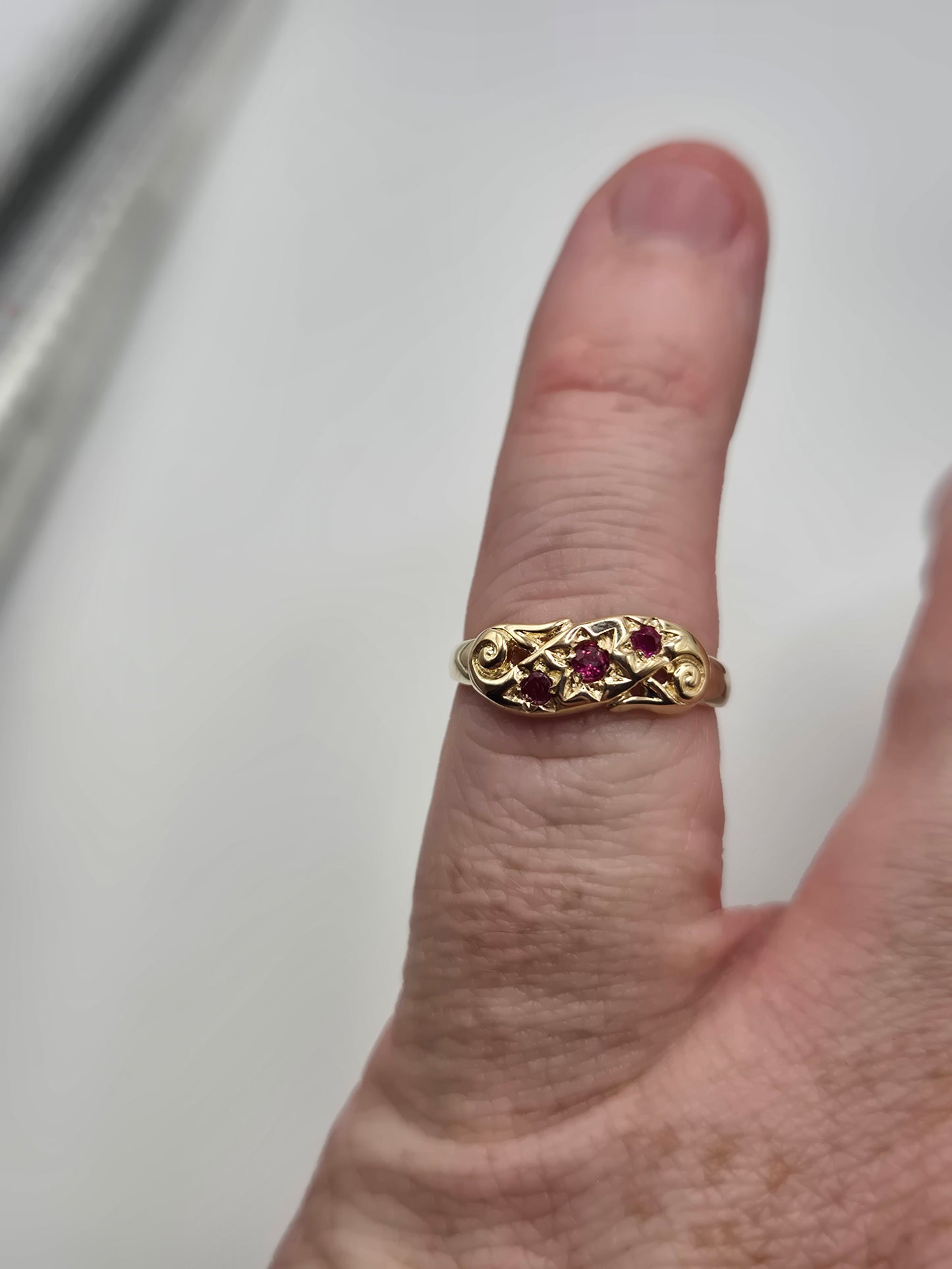 9ct gold ruby gypsy ring