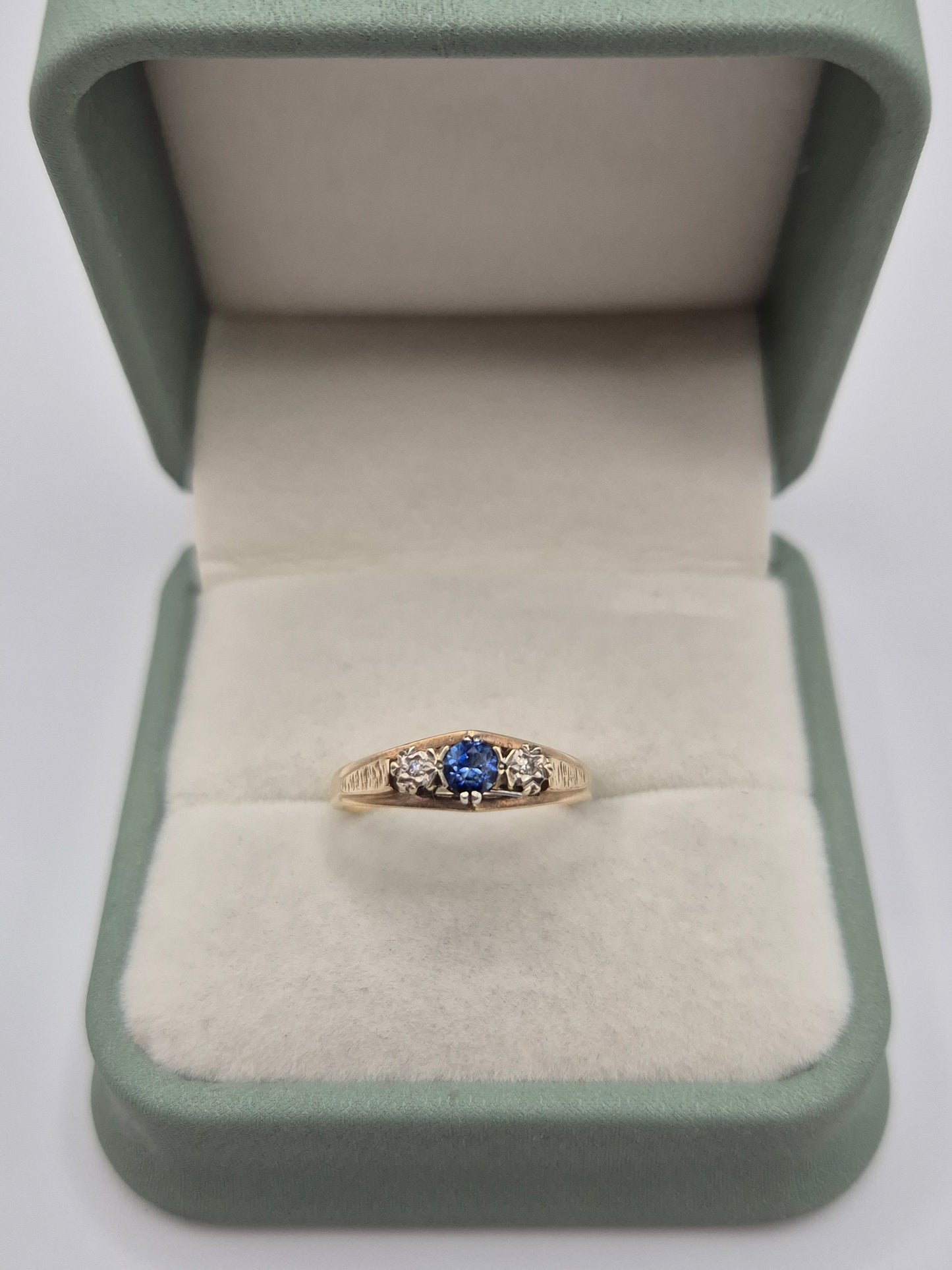 9ct gold synthetic sapphire and diamond ring