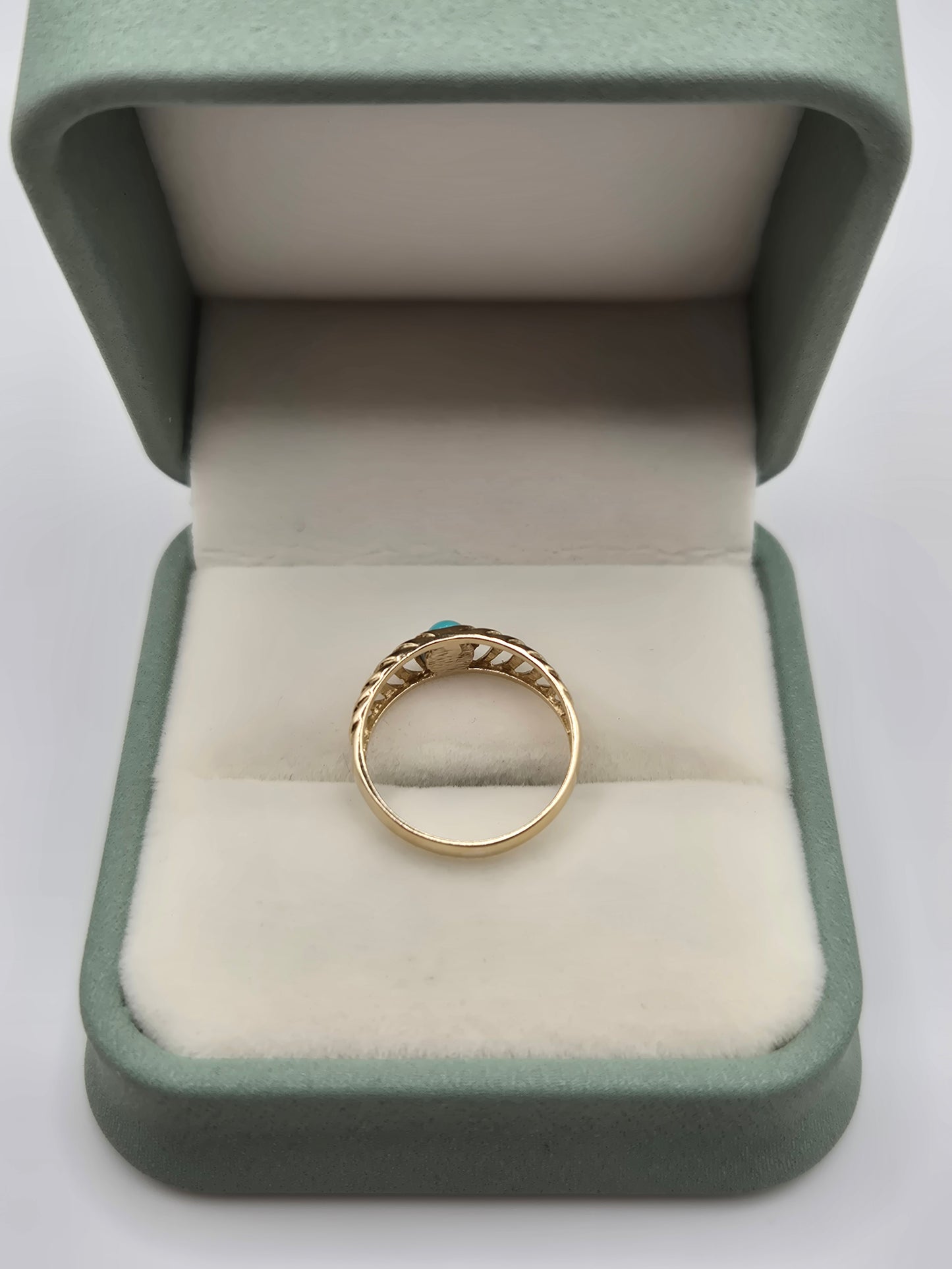 9ct gold turquoise ring