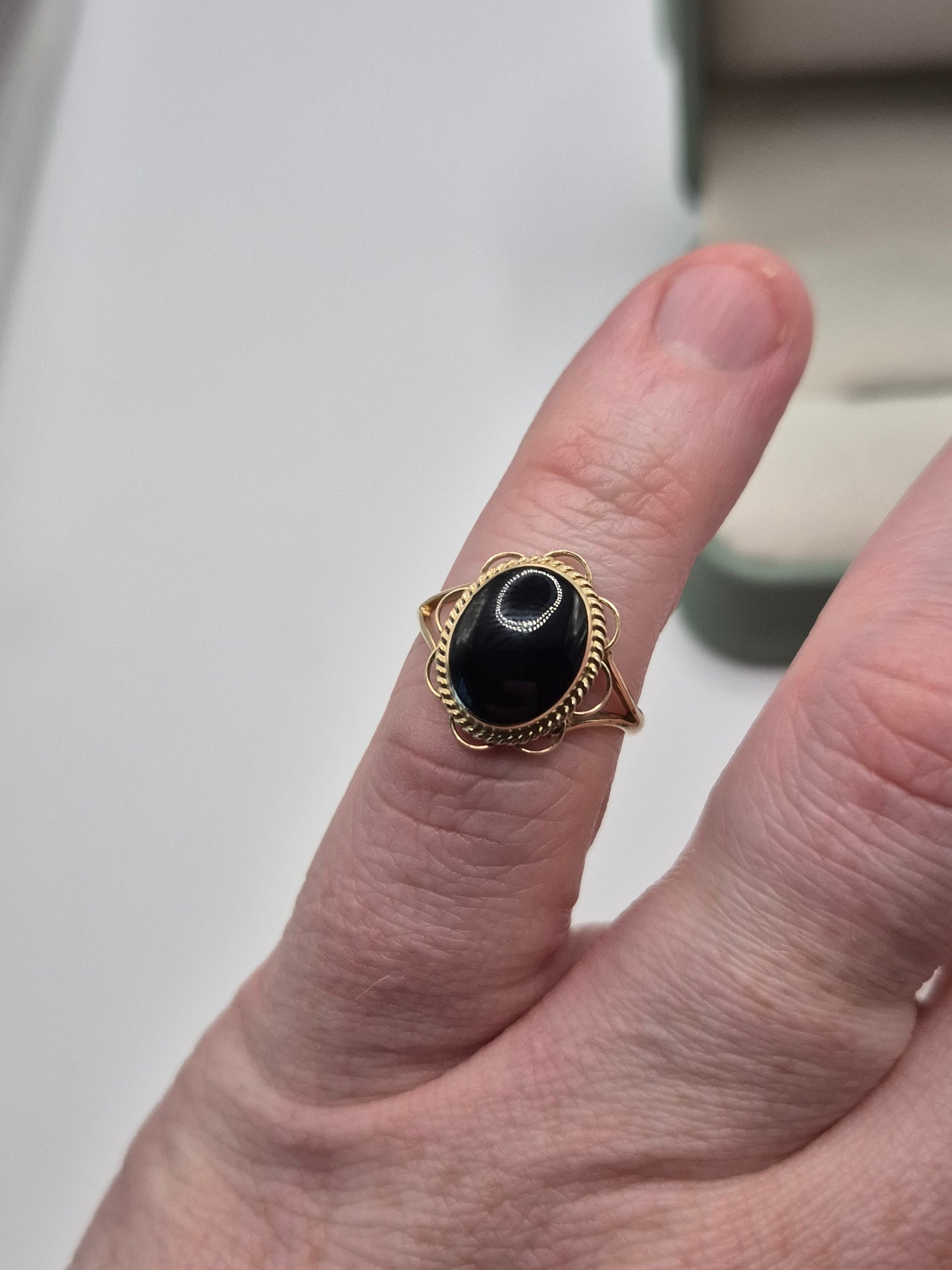 9ct gold onyx signet ring