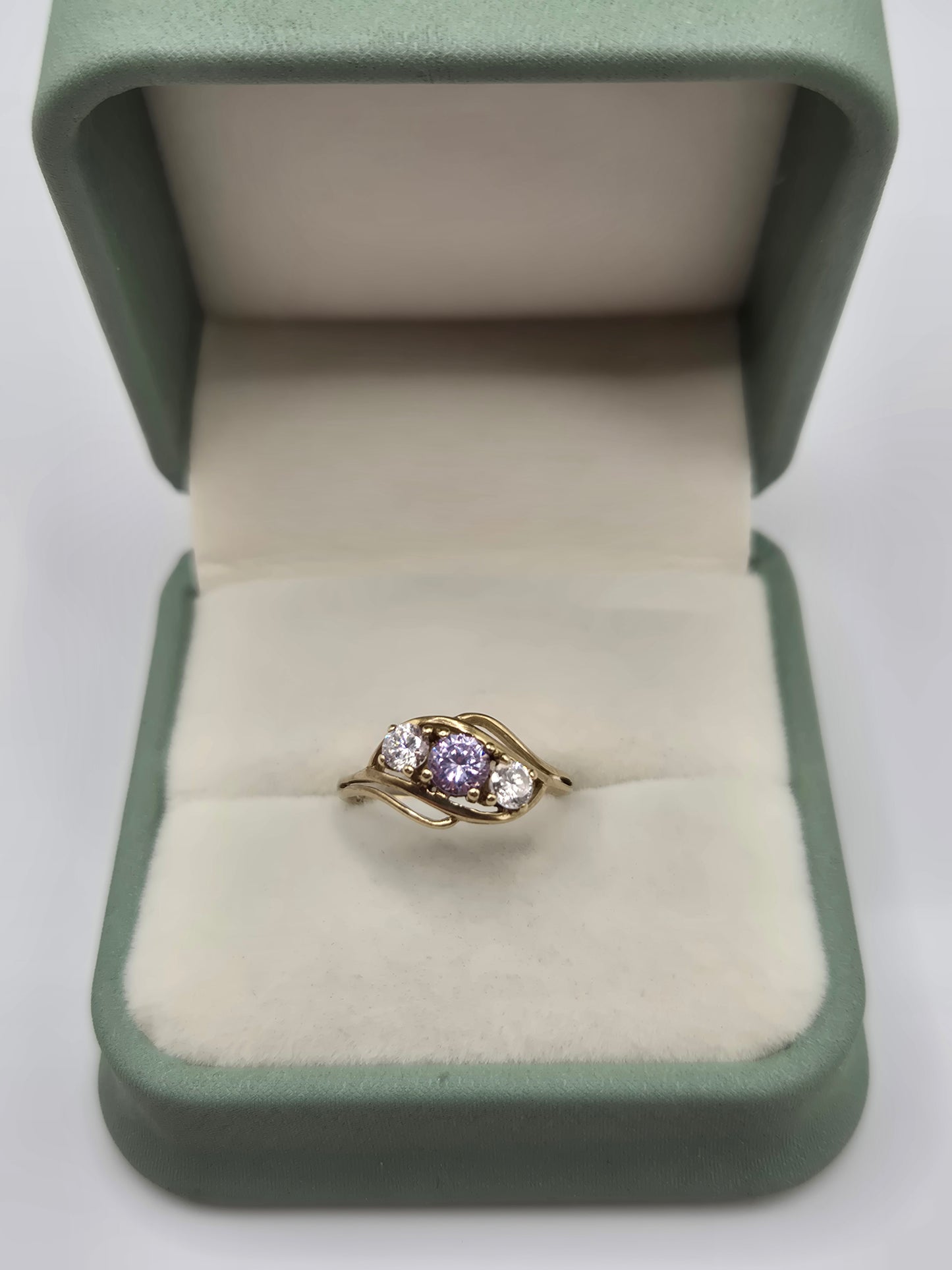 9ct gold cz ring