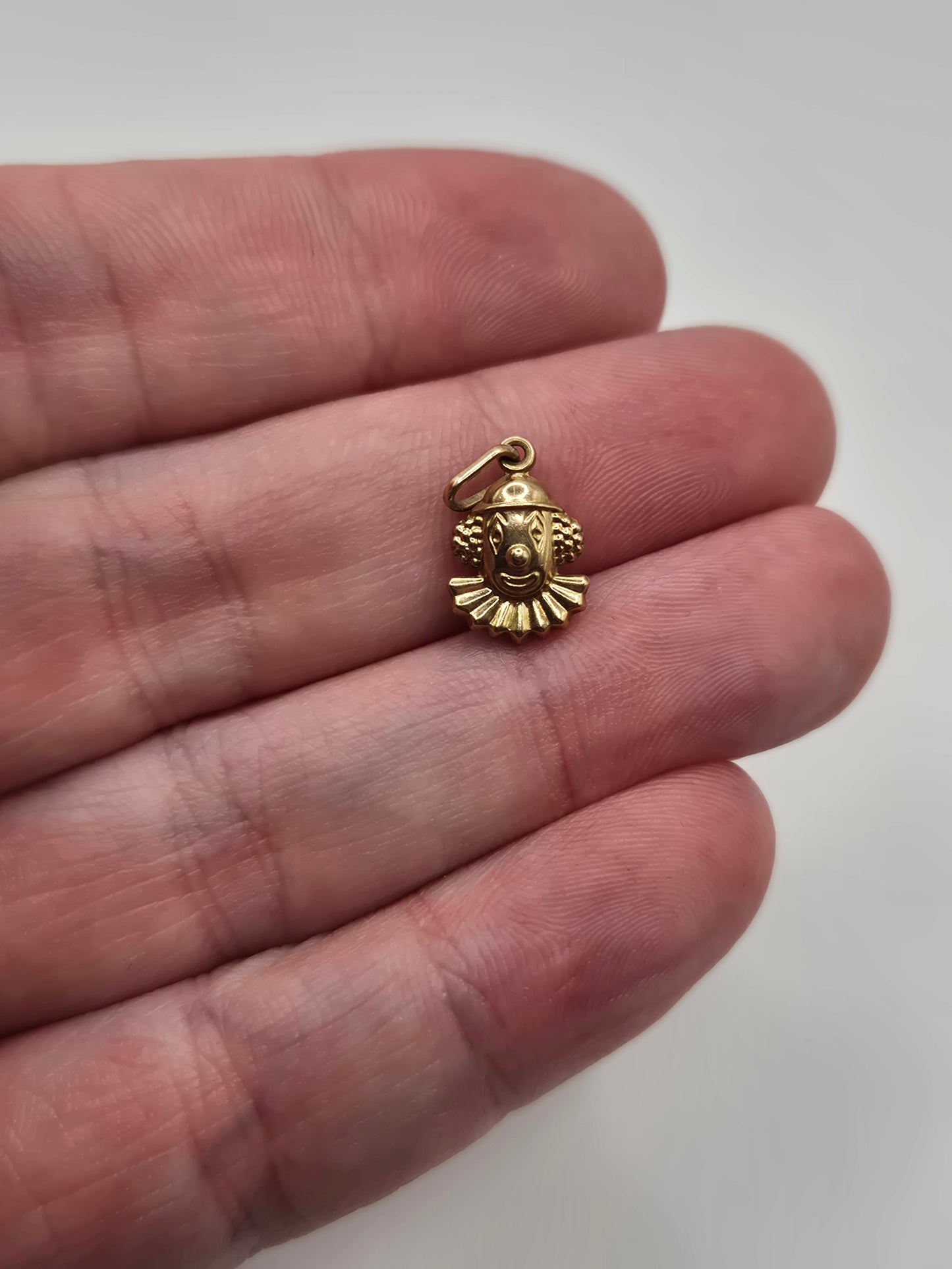 9ct gold clown charm