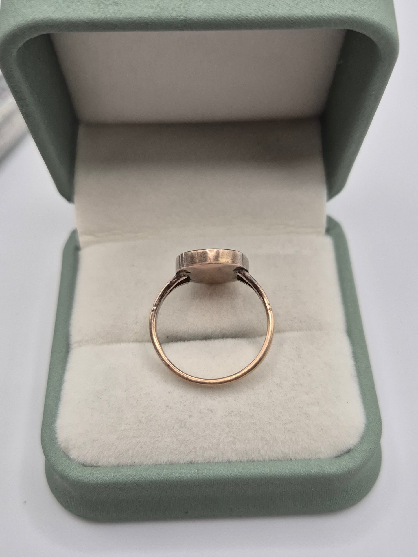9ct gold opal ring