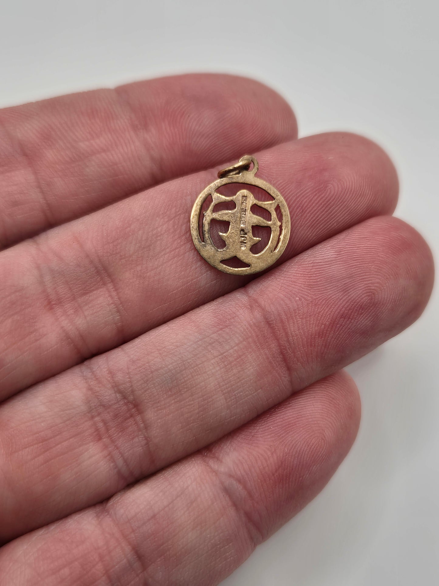 9ct gold zodiac charm