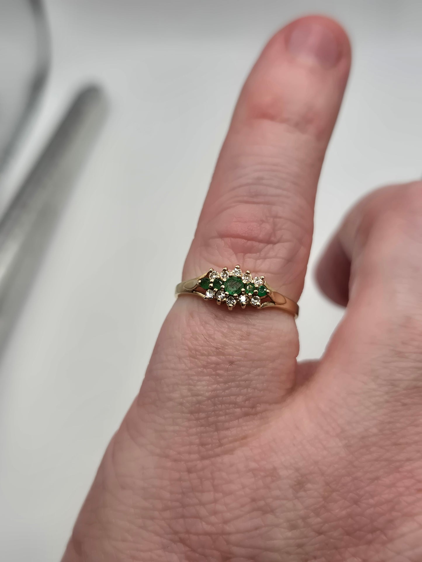 9ct gold emerald and diamond ring