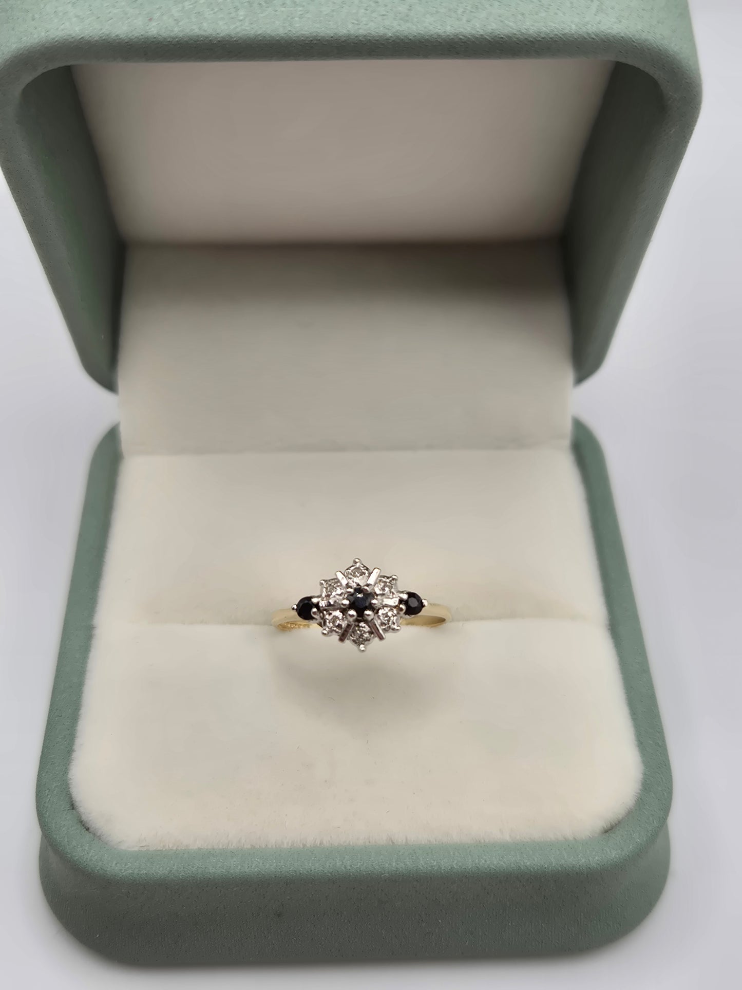 9ct gold sapphire and diamond ring
