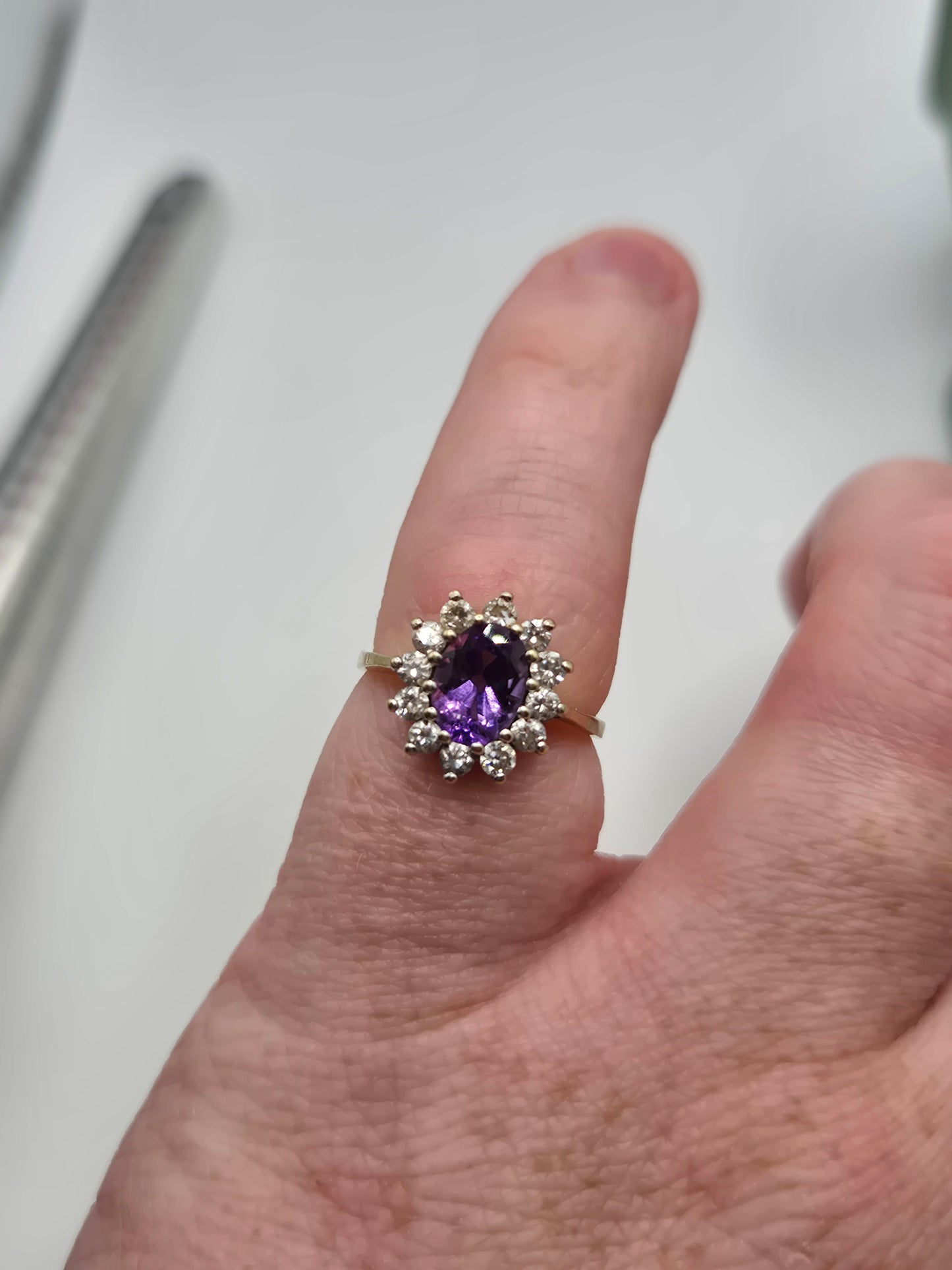 9ct gold amethyst and cz ring
