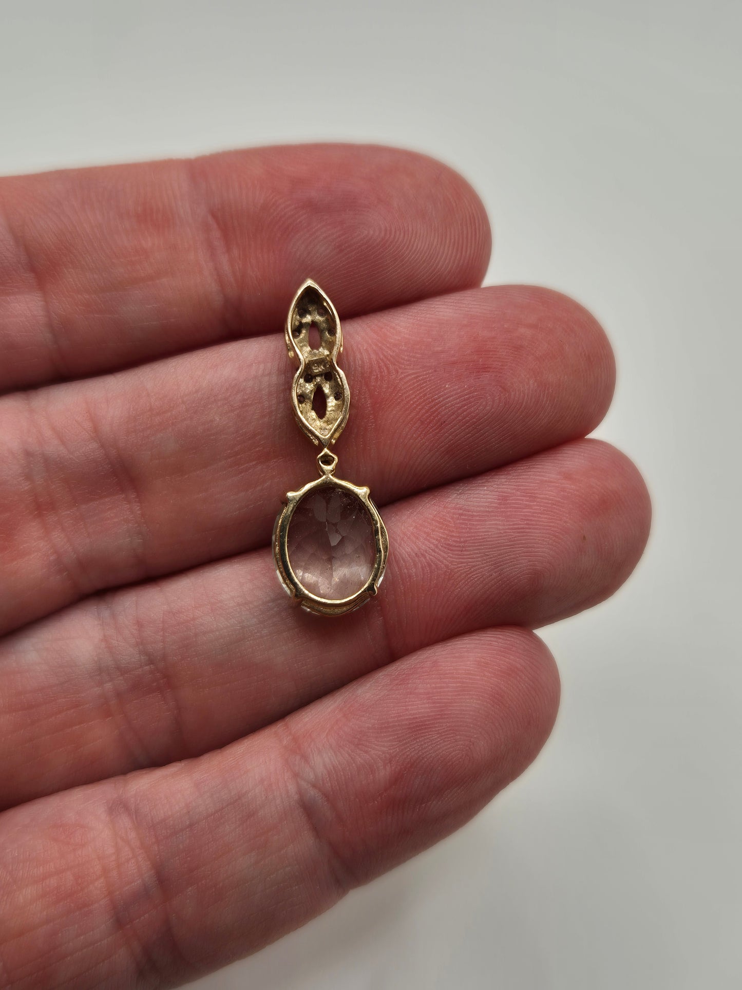 9ct gold prasiolite pendant