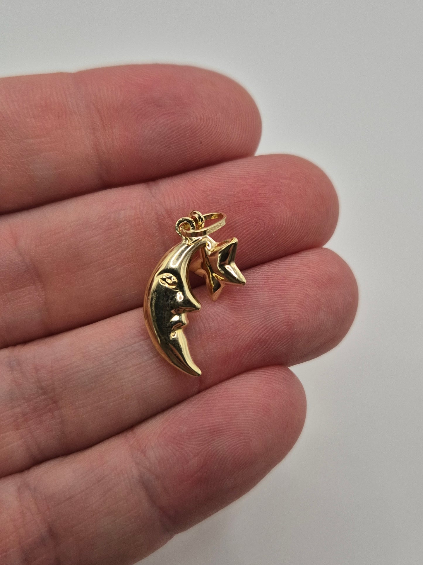 9ct gold moon and star charm