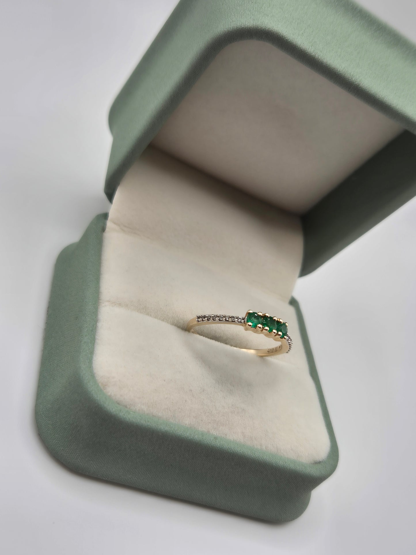 9ct gold emerald and zircon ring