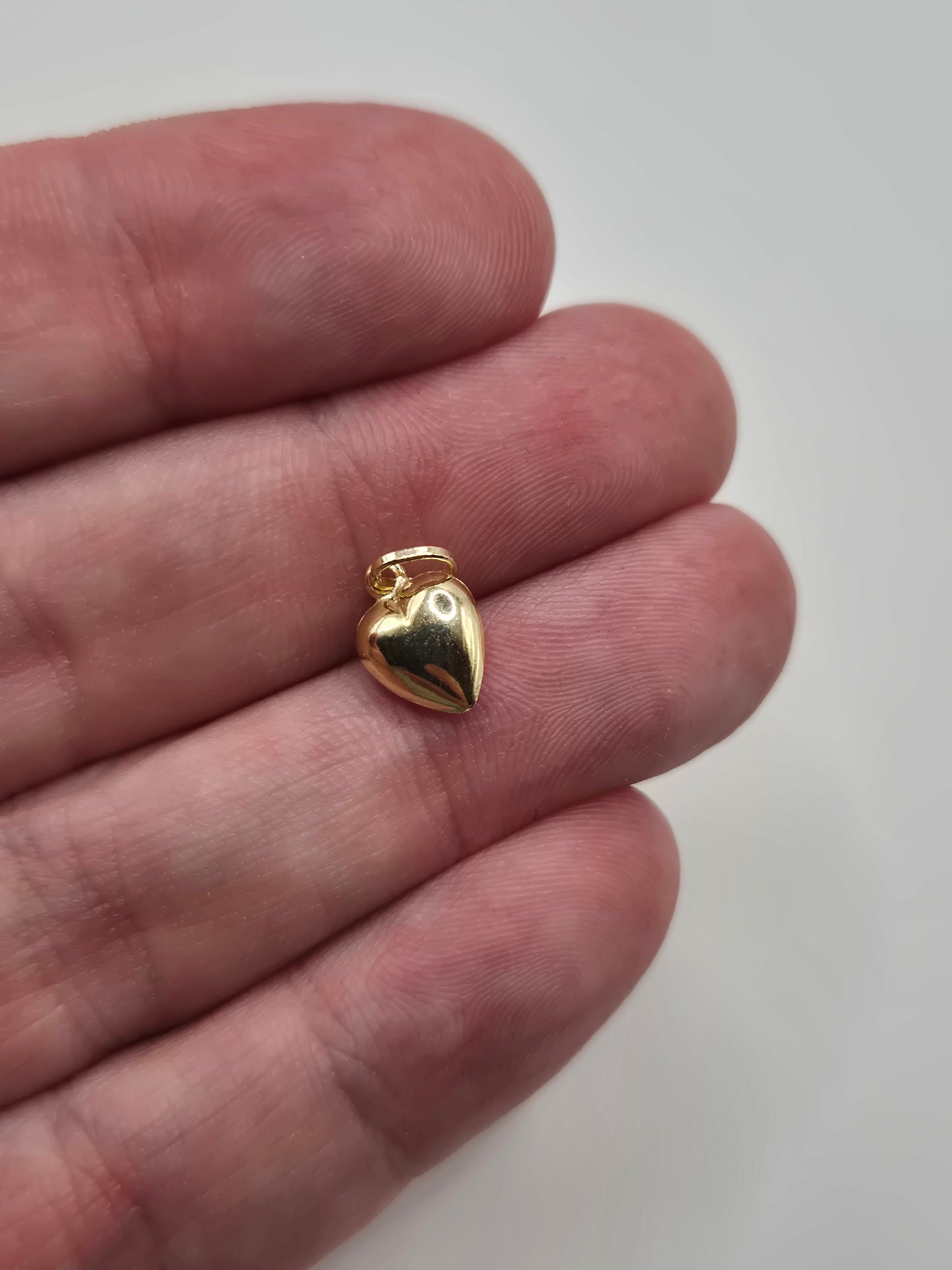 9ct gold heart charm