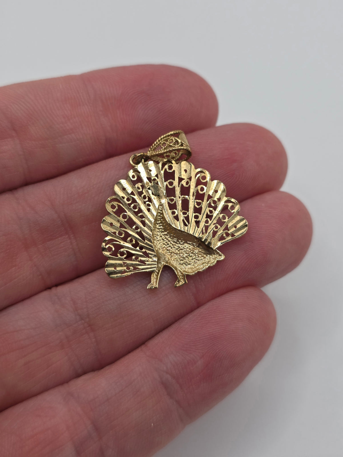 9ct gold peacock pendant