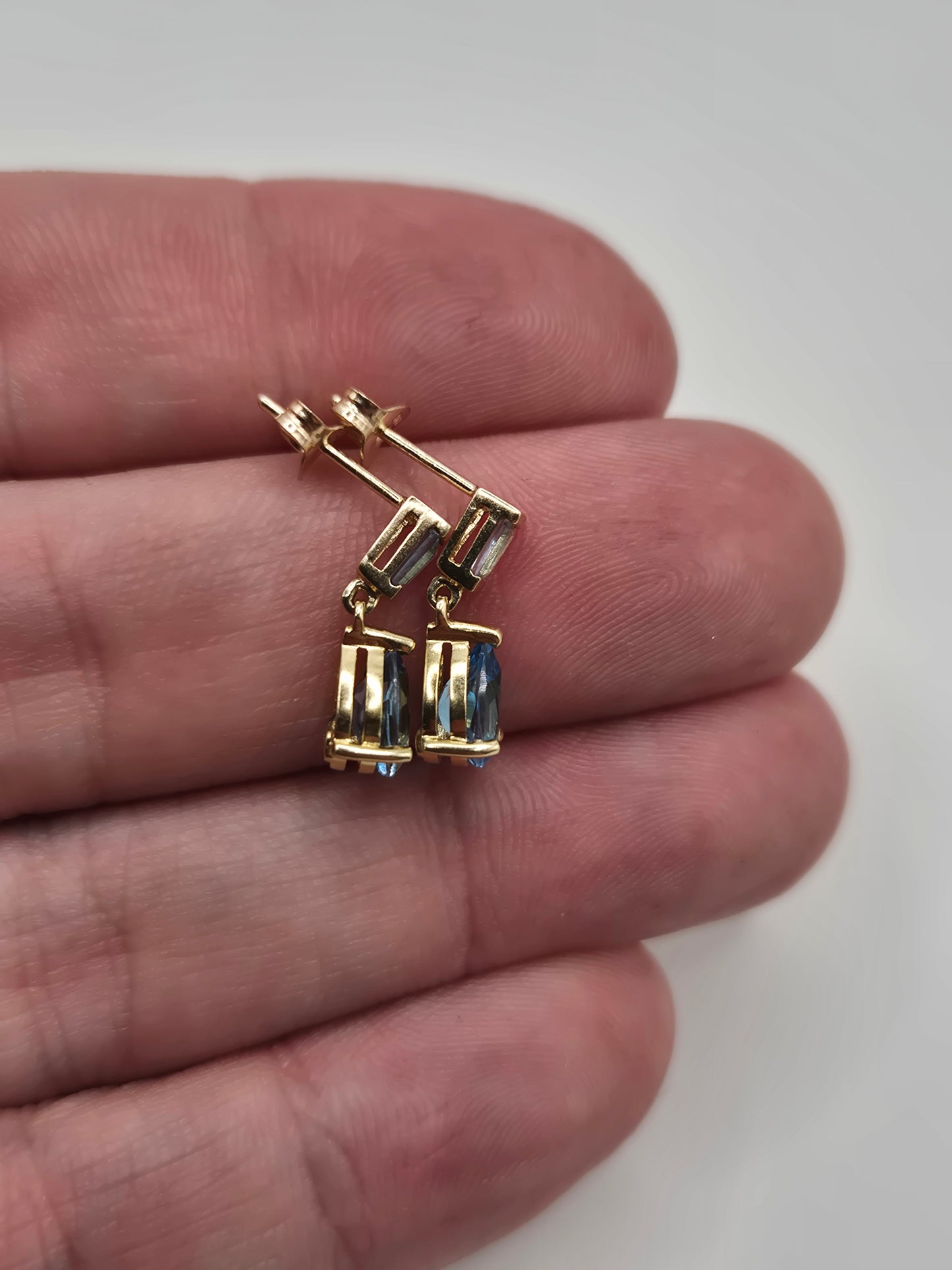 9ct gold topaz earrings