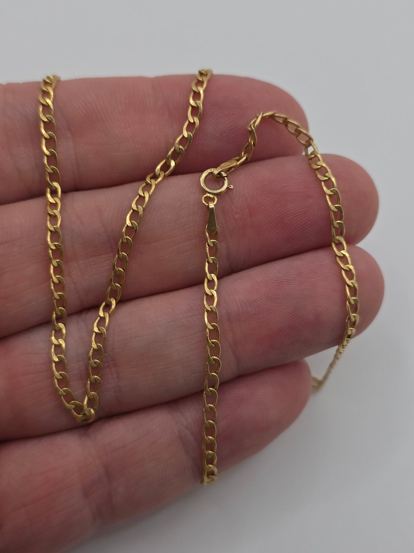 9ct gold curb chain (54)