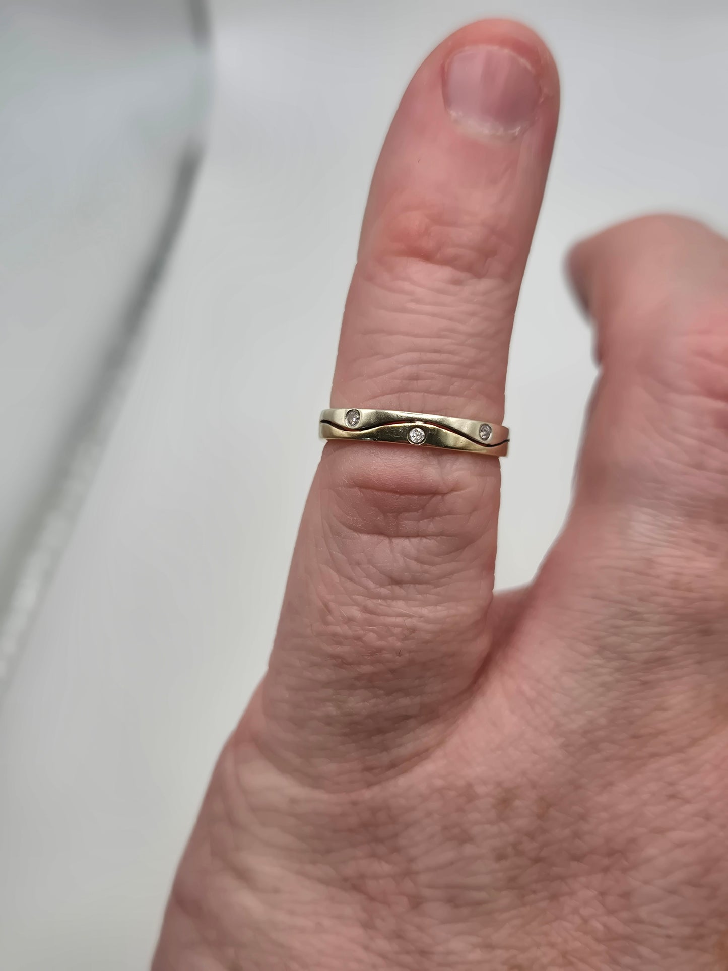 9ct two tone gold diamond ring
