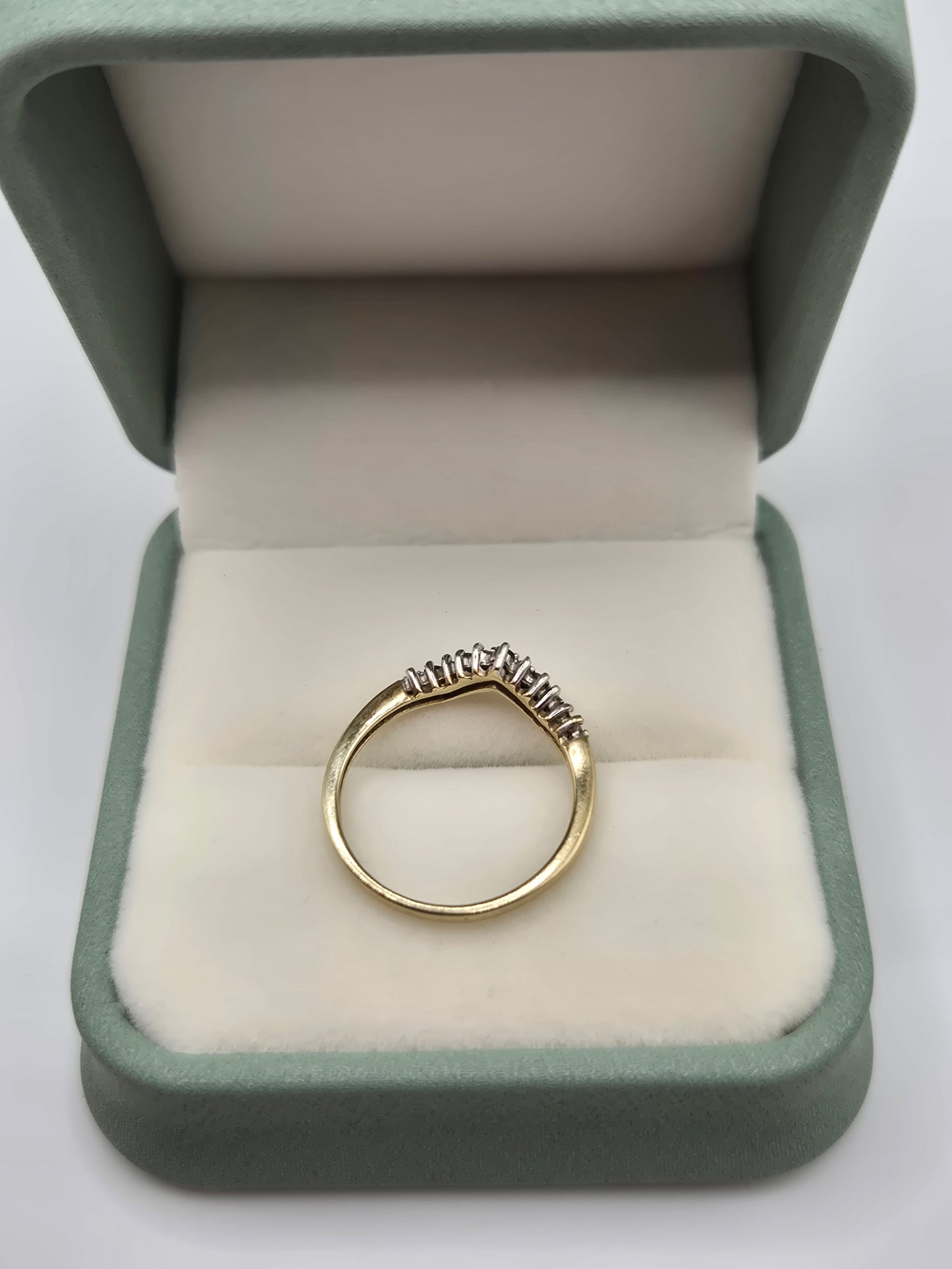 9ct gold emerald and diamond wishbone ring