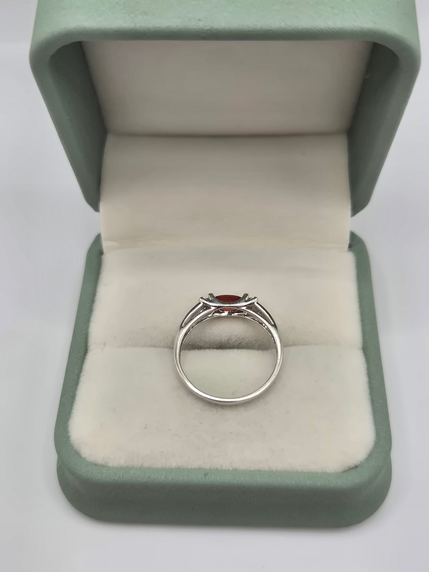9ct white gold tourmaline and diamond ring