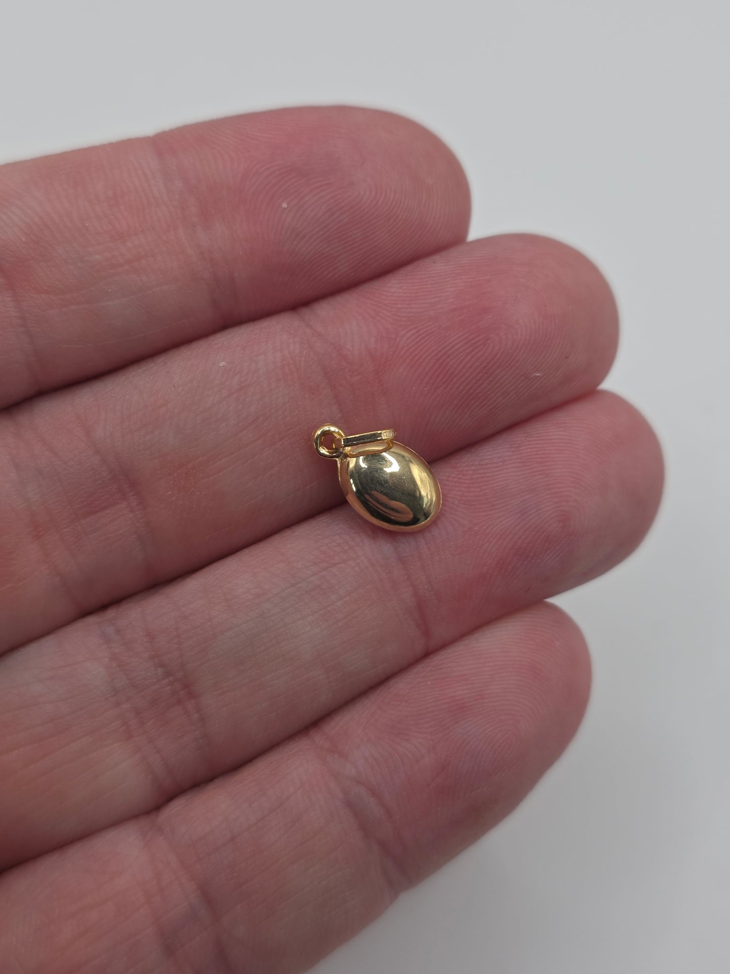 9ct gold coffee bean charm