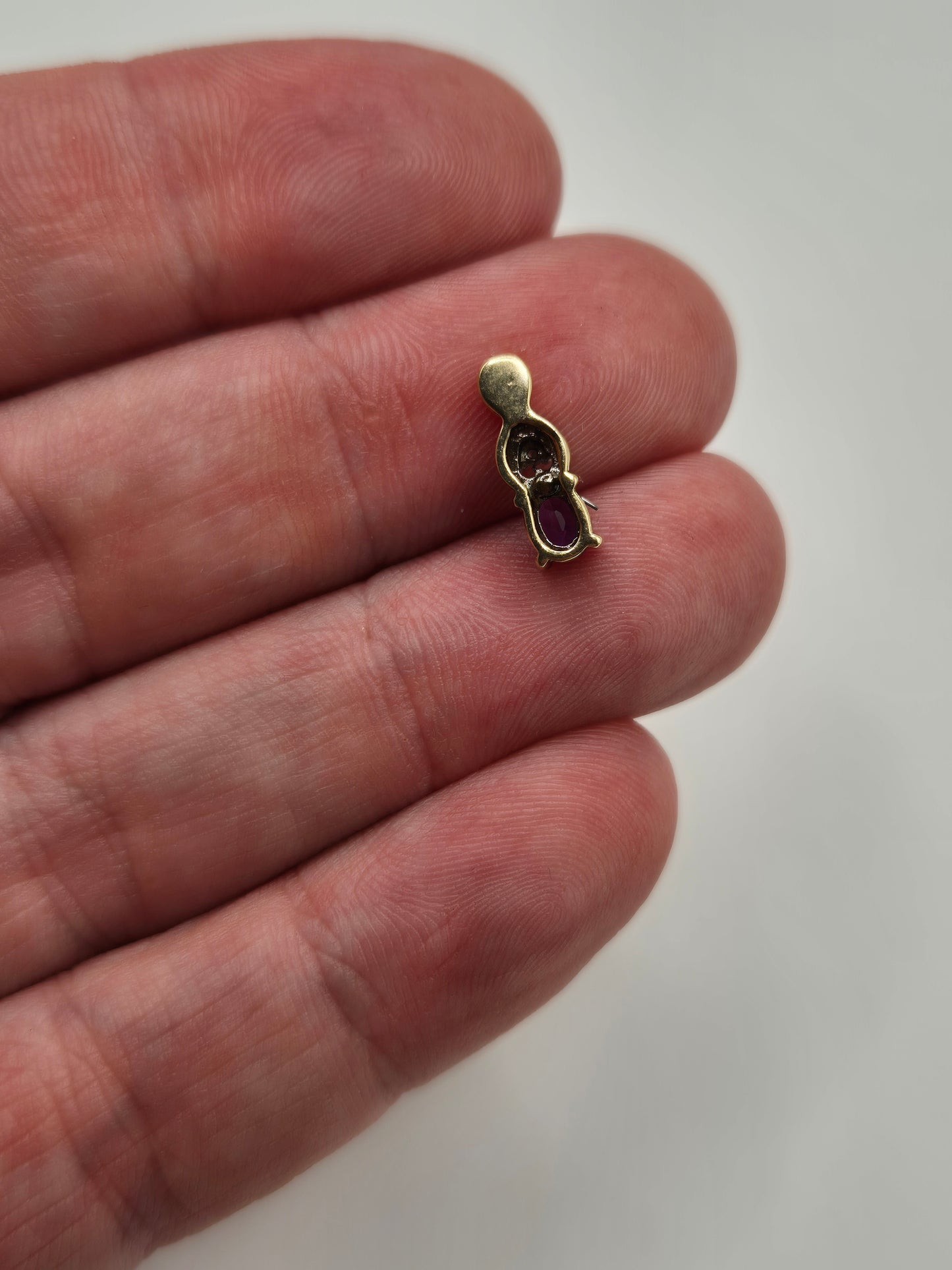 9ct gold amethyst and diamond pendant
