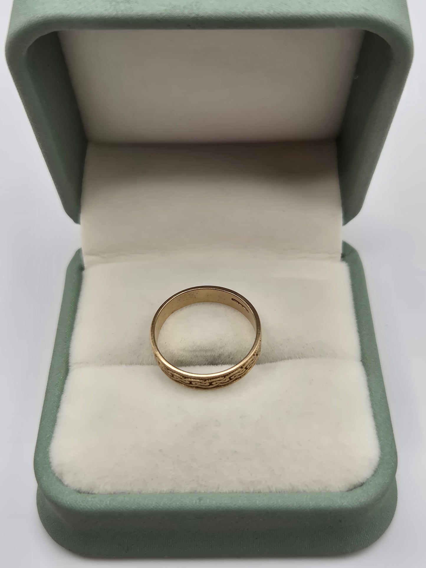9ct gold celtic eternity band ring