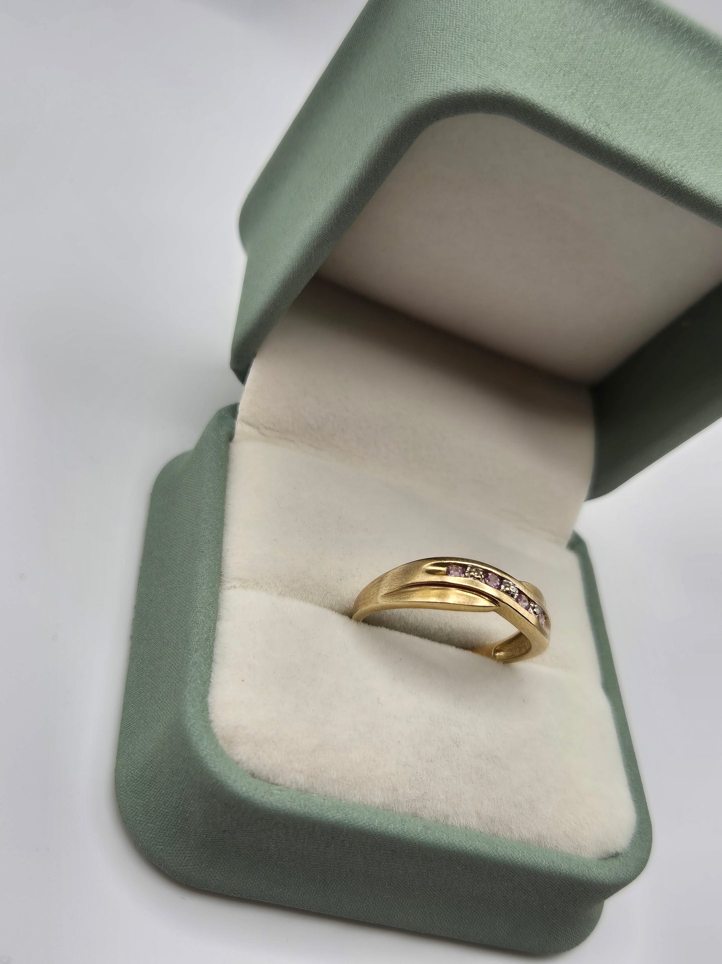 9ct gold pink topaz and diamond ring