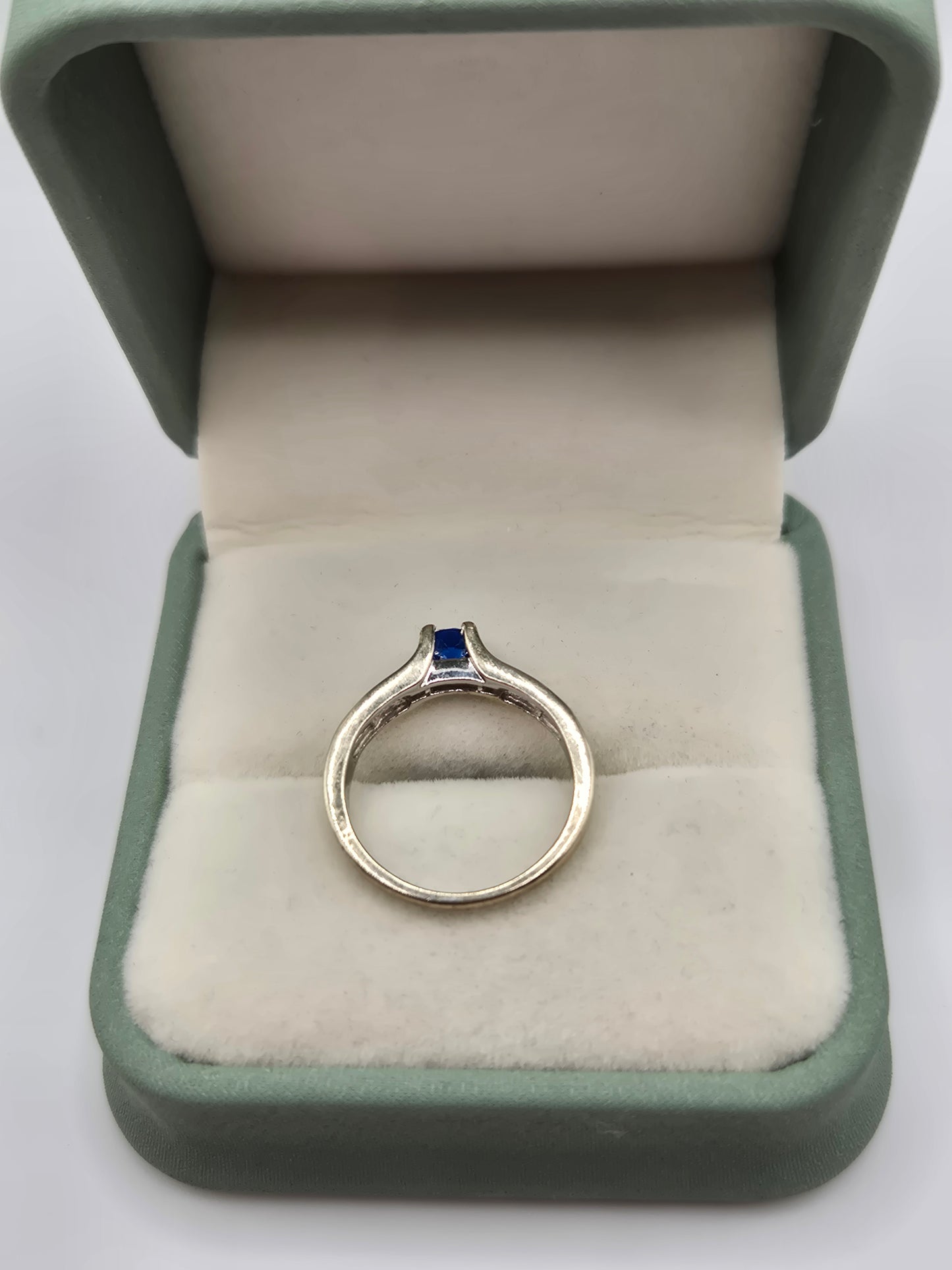 9ct white gold synthetic sapphire and diamond ring