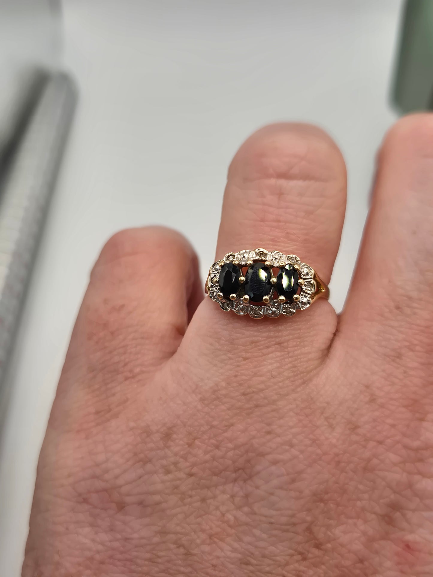 9ct gold sapphire and diamond ring