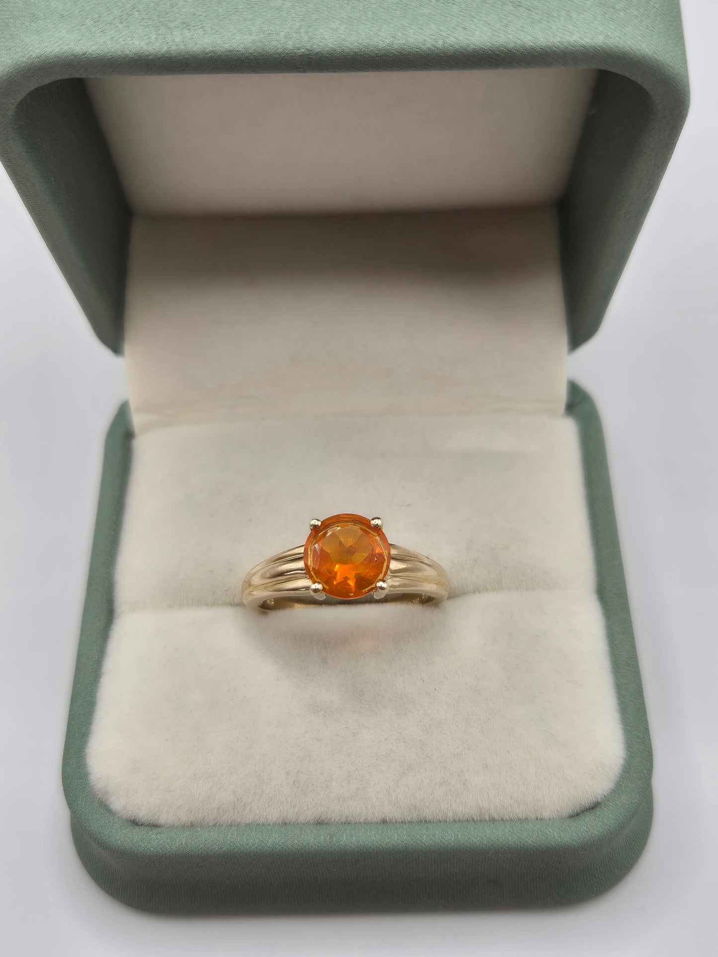 9ct gold fire opal ring