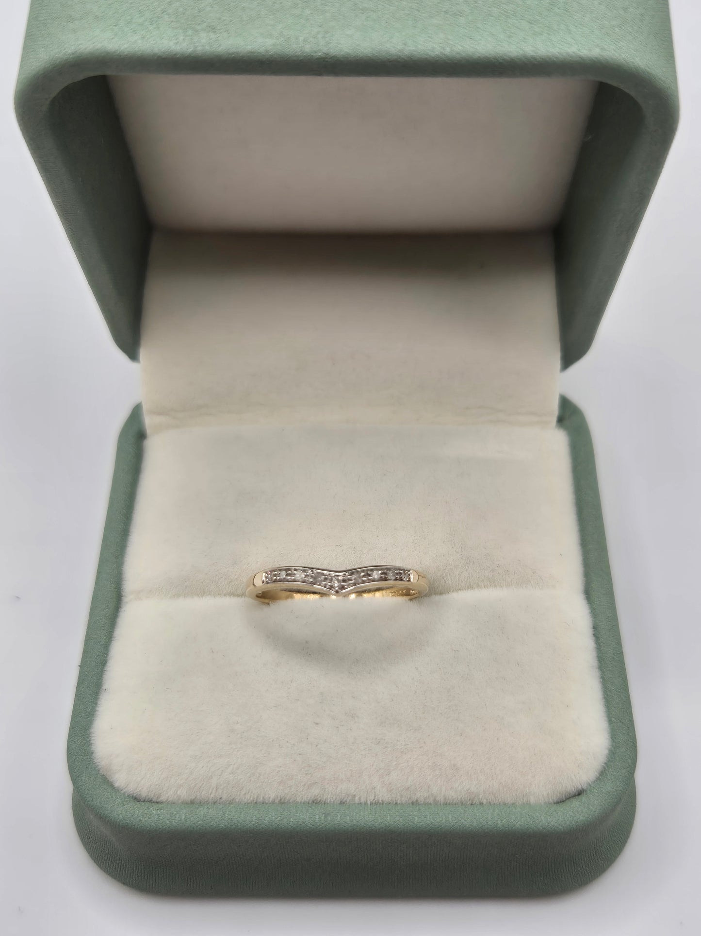 9ct gold diamond wishbone ring