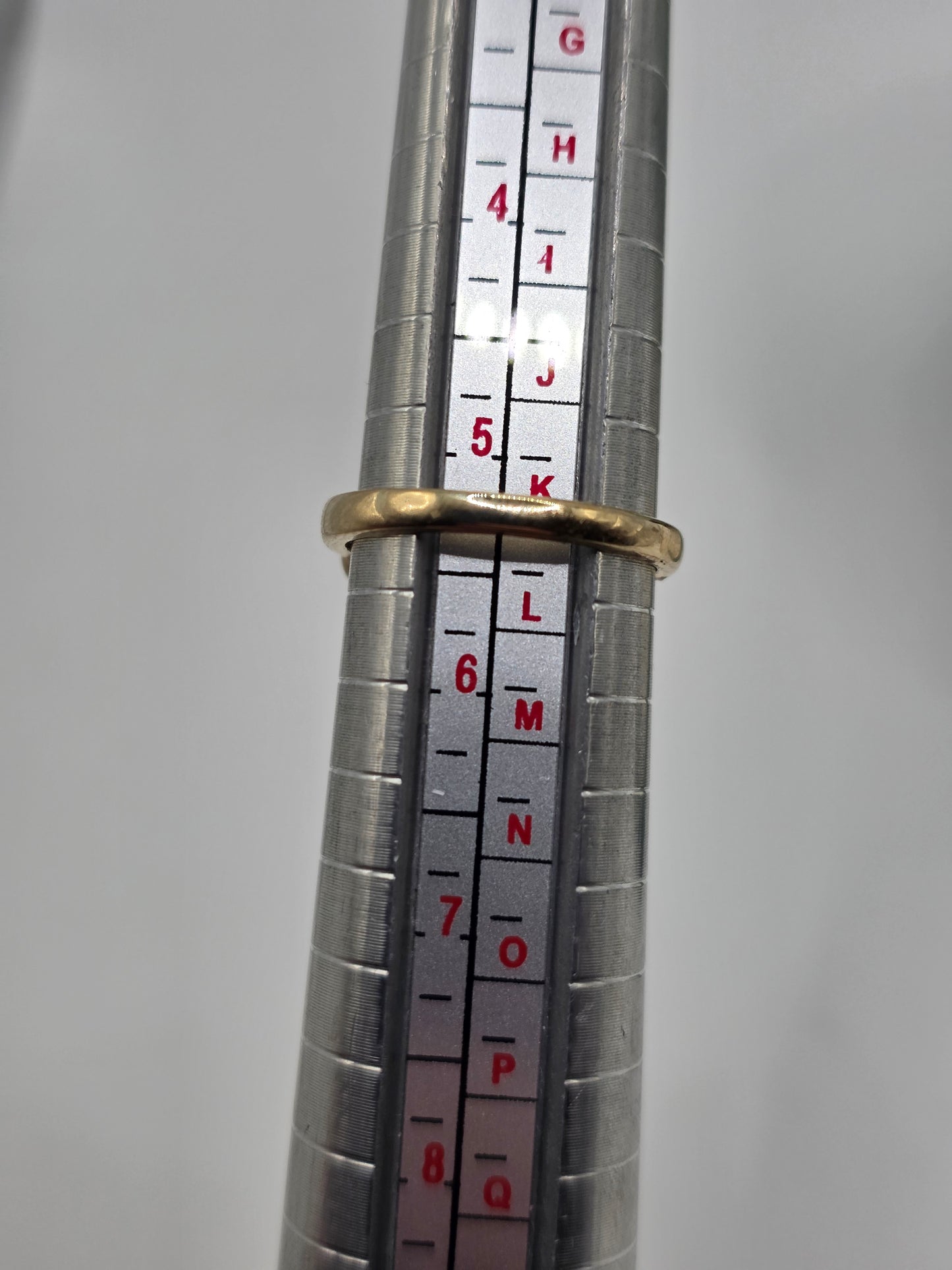 9ct gold iolite and diamond ring