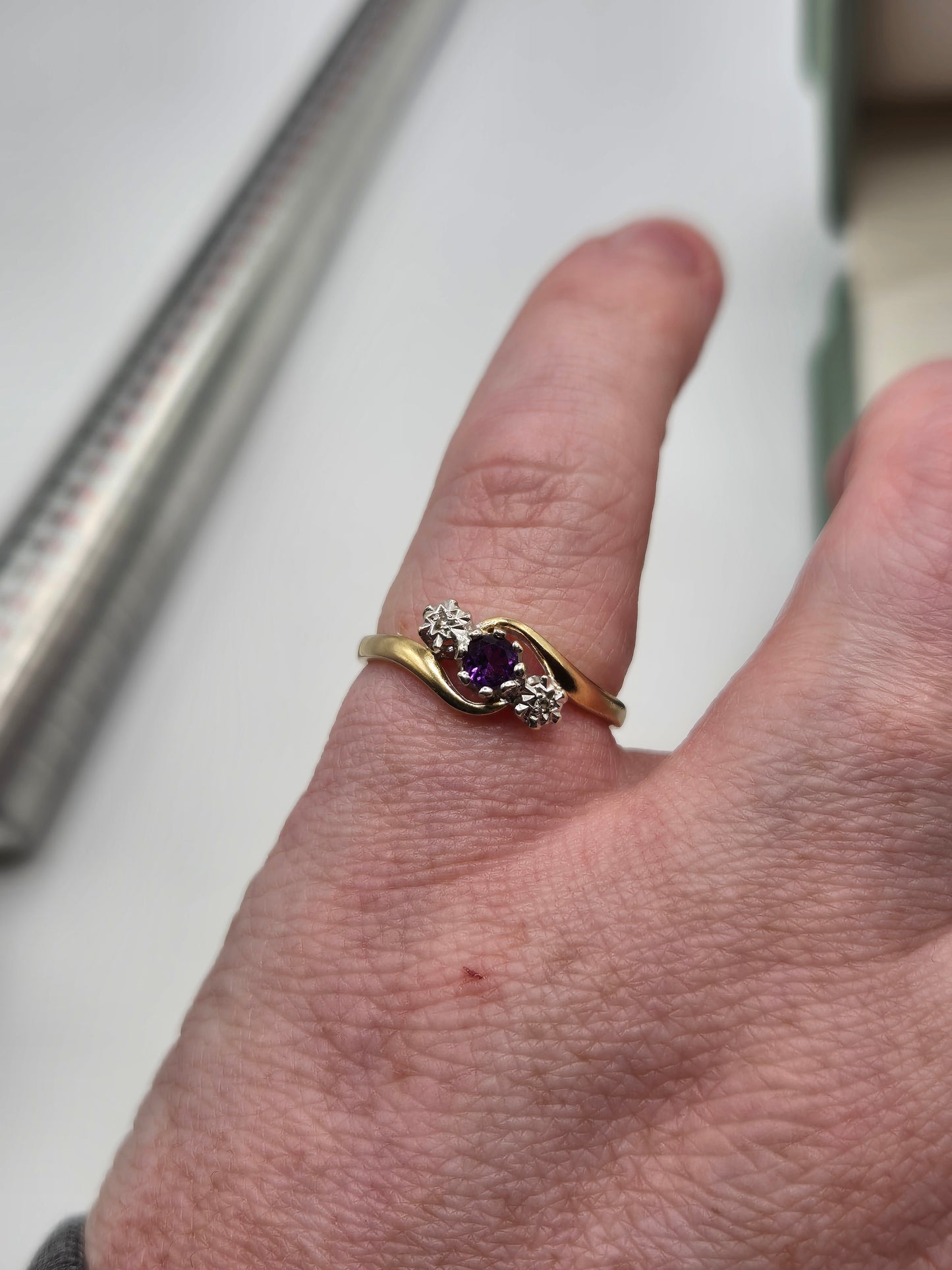 9ct gold amethyst and diamond ring