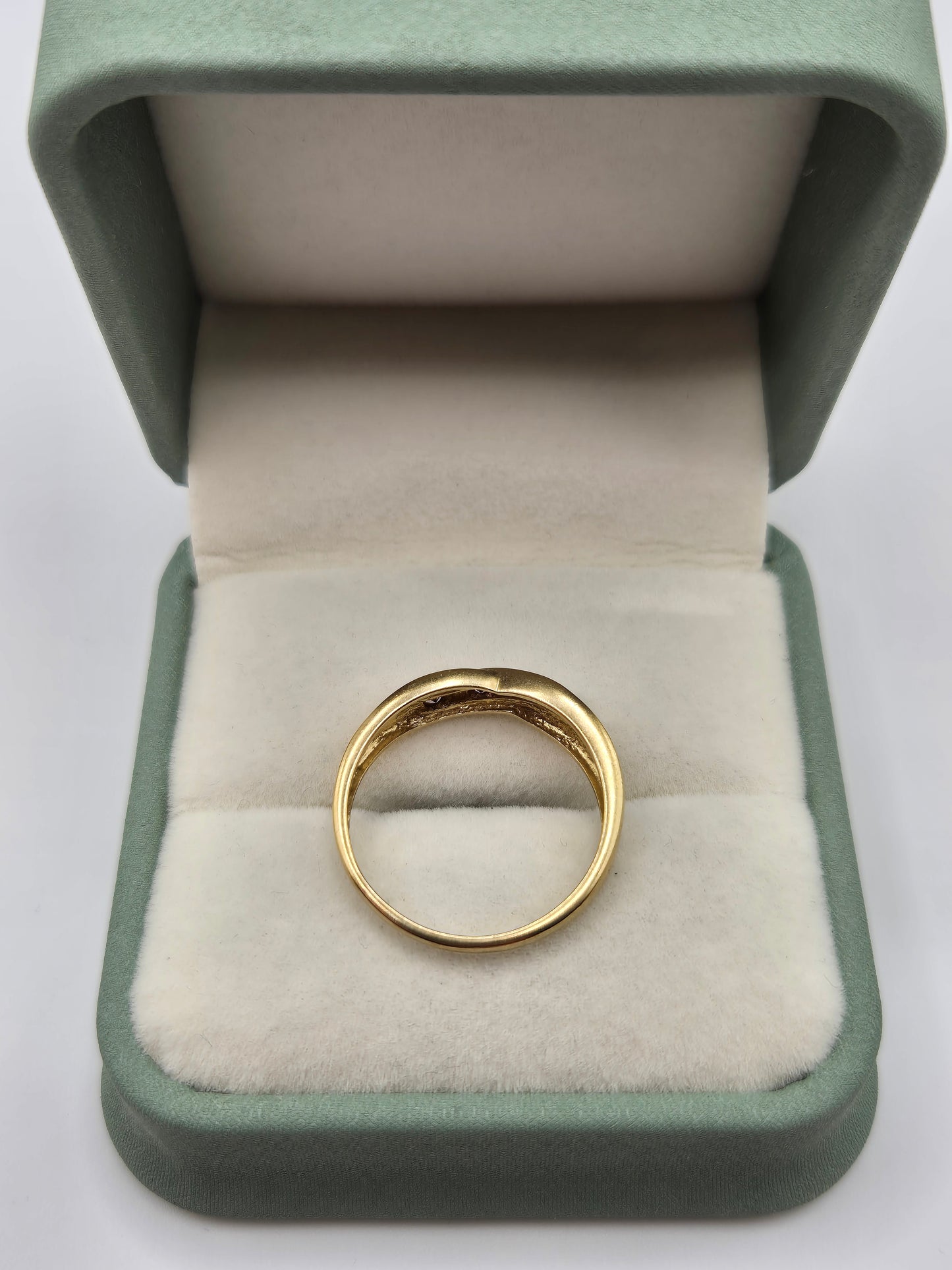 9ct gold pink topaz and diamond ring