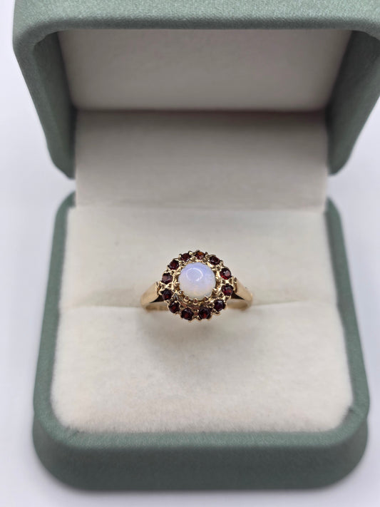 9ct gold opal and garnet ring