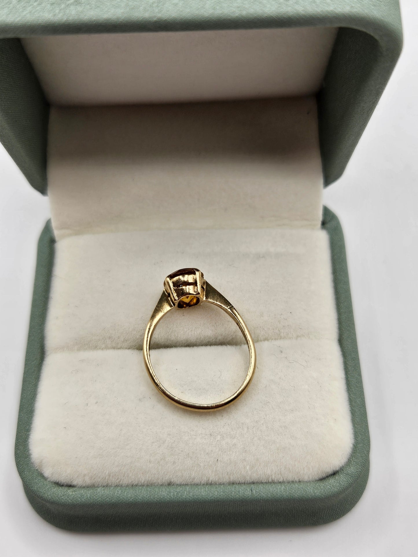 9ct gold citrine ring