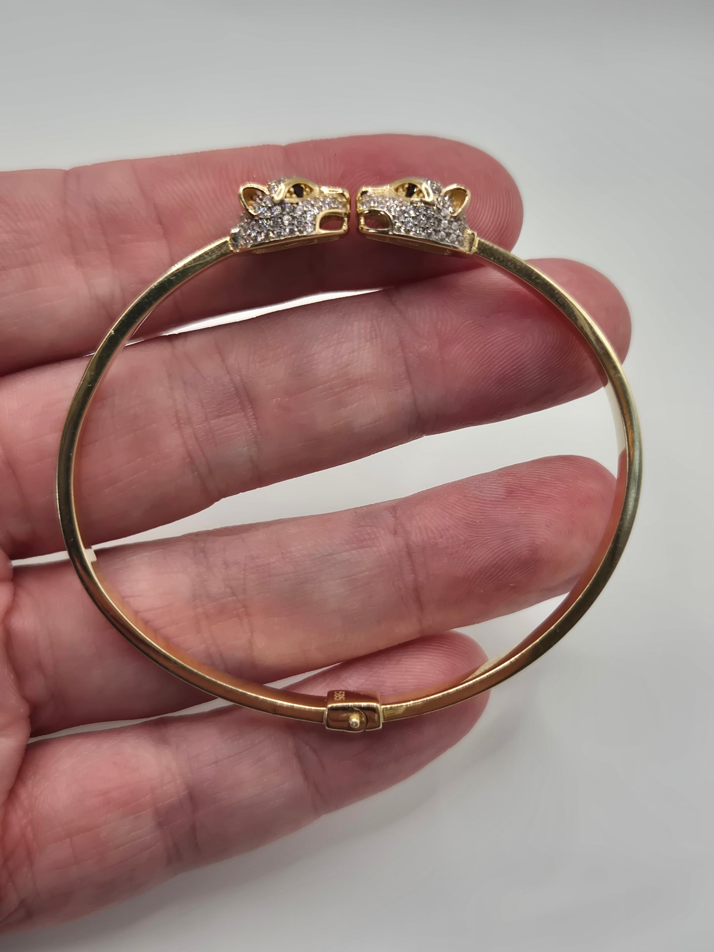 14ct gold panther bangle
